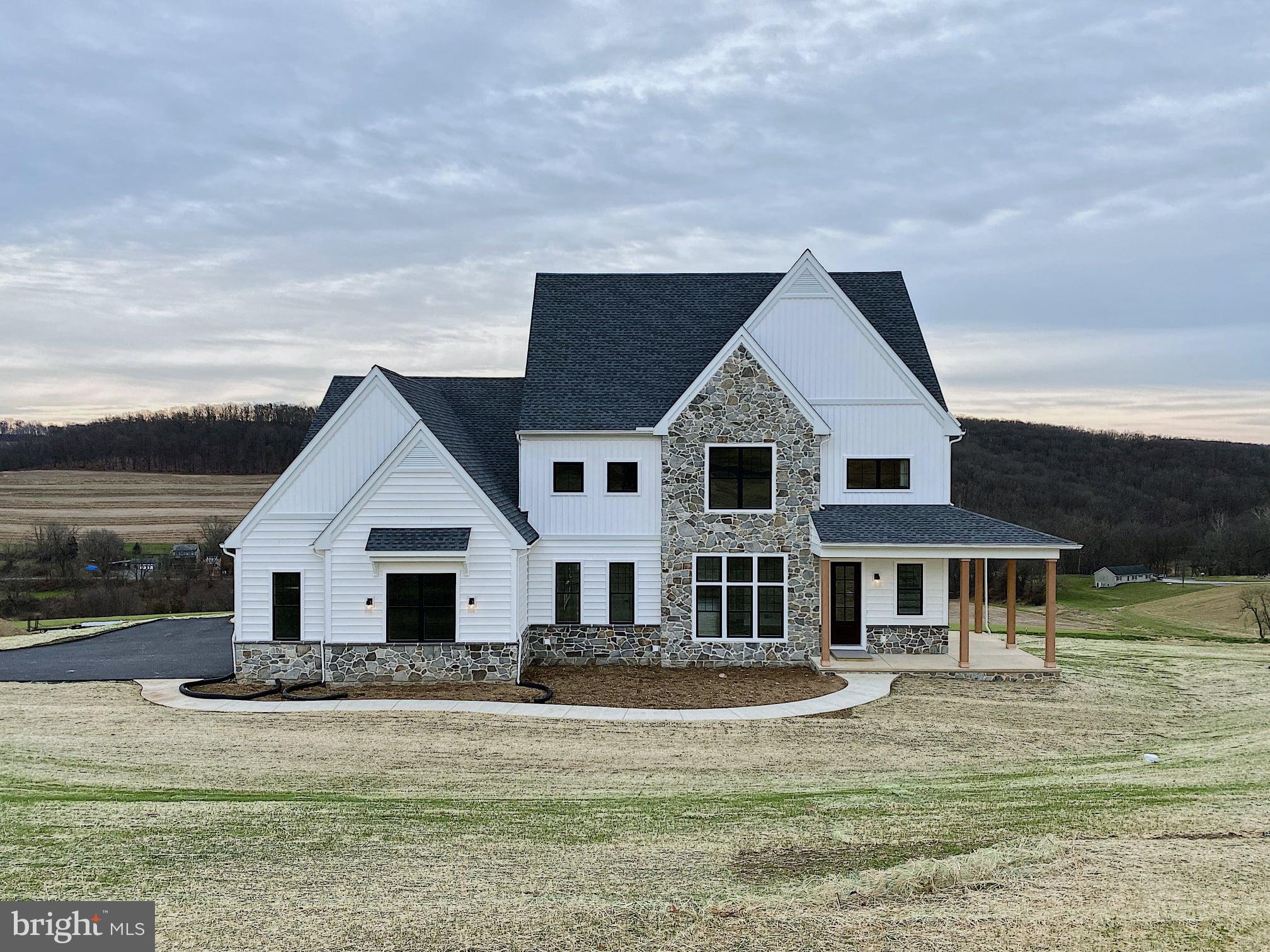 786 FAIRVIEW ROAD