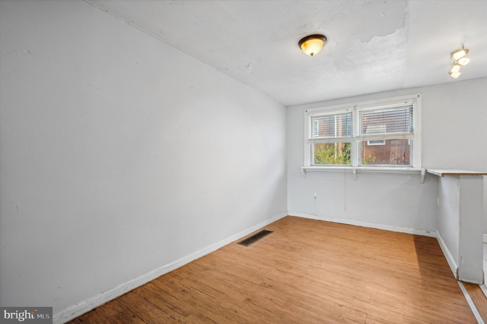 OLNEY - Residential
