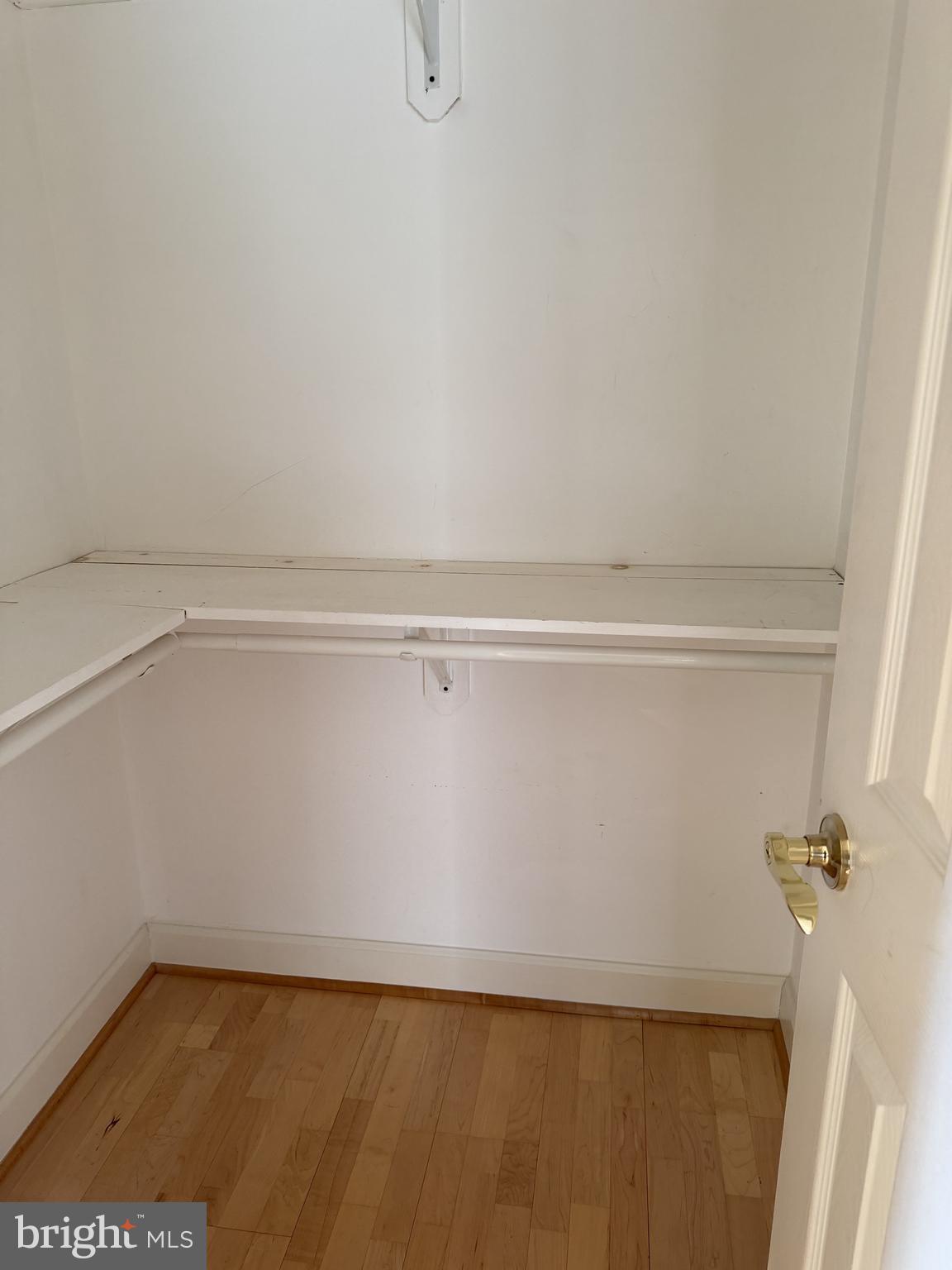 ROTONDA - Residential Lease