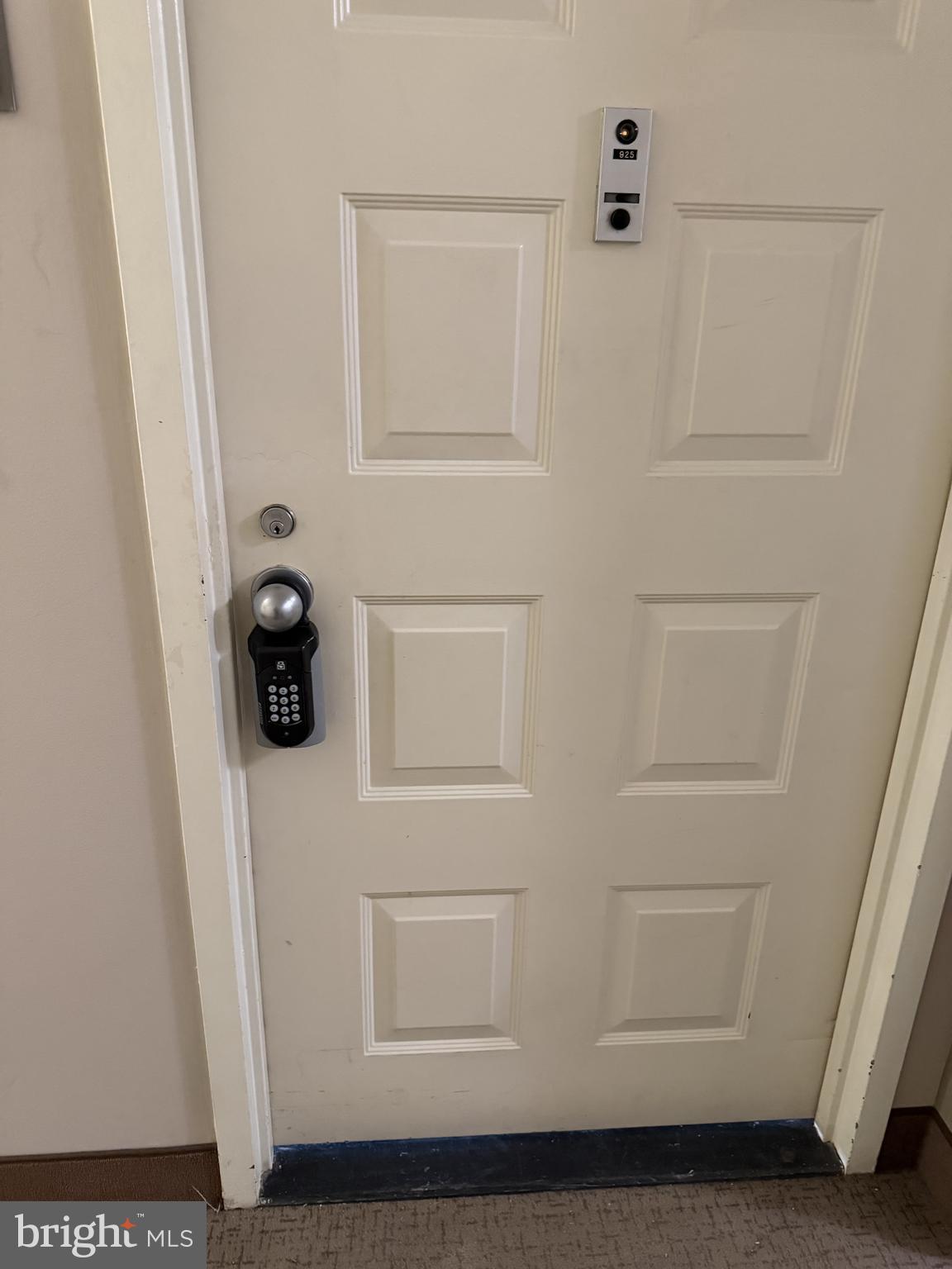 ROTONDA - Residential Lease