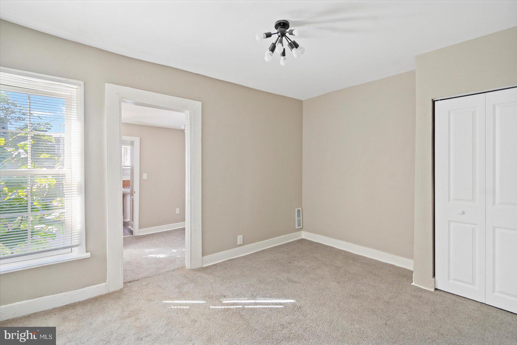 BROADWAY EAST - Residential