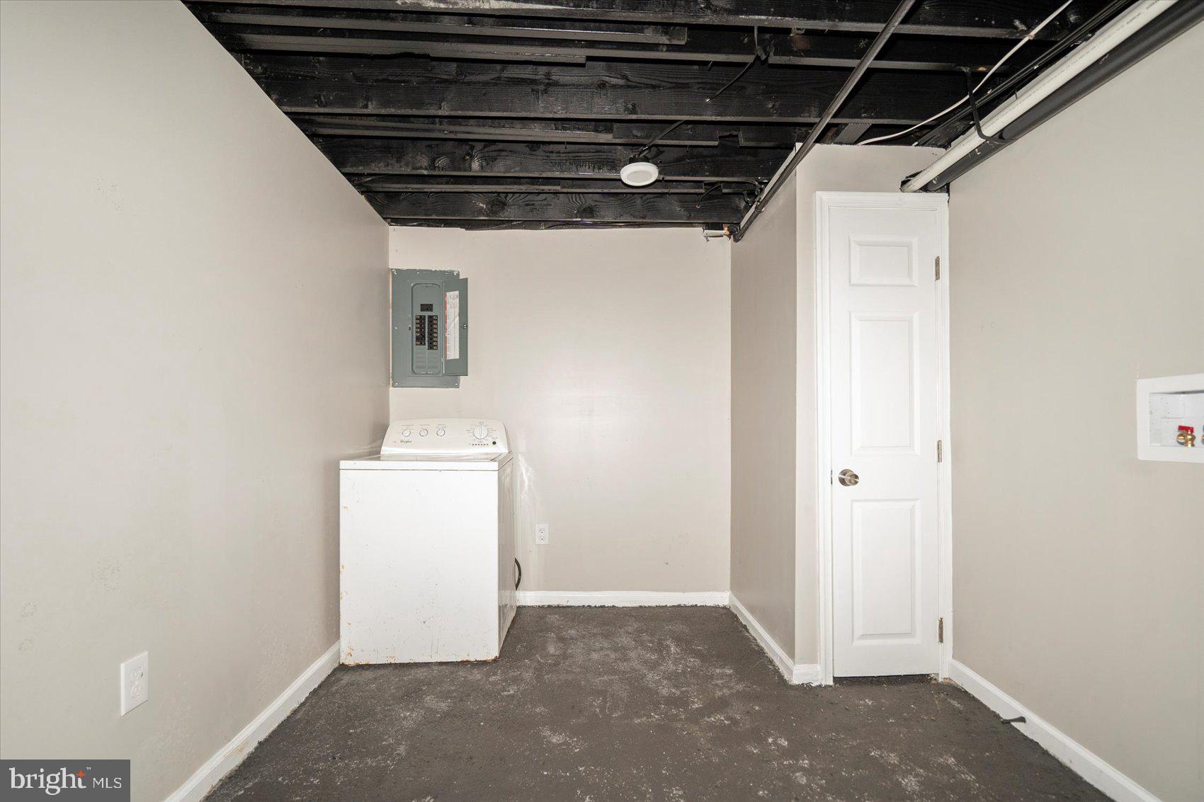 BROADWAY EAST - Residential