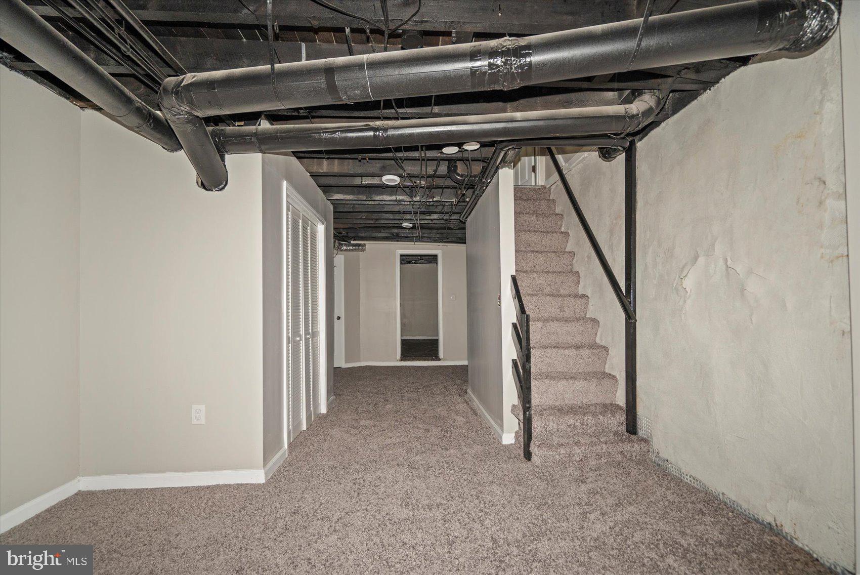 BROADWAY EAST - Residential