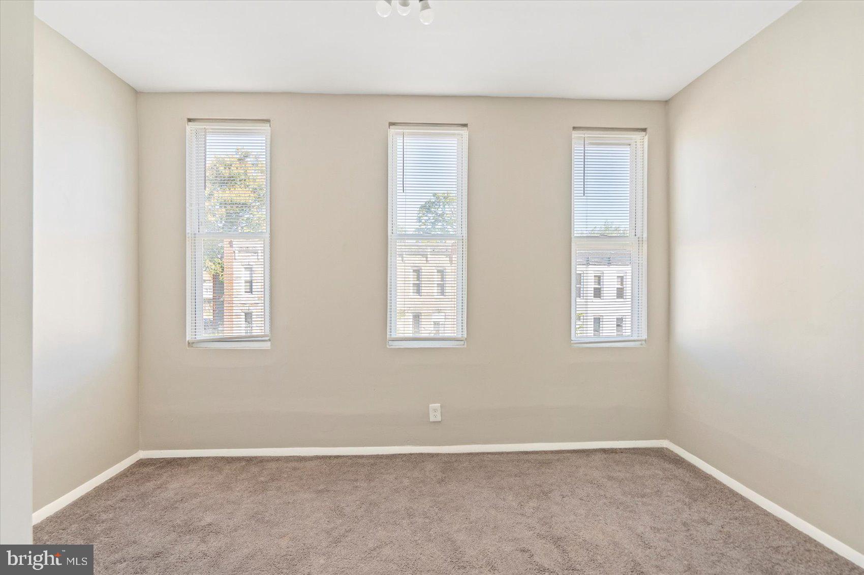 BROADWAY EAST - Residential