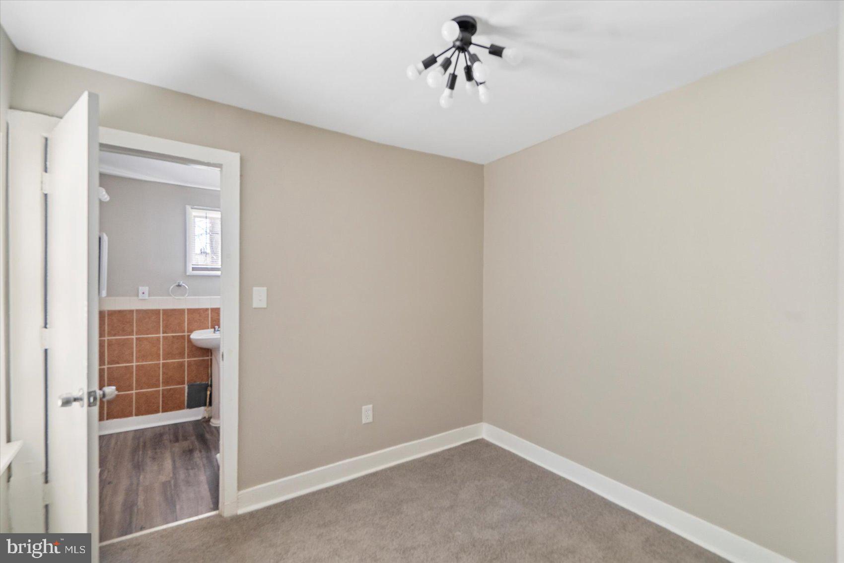 BROADWAY EAST - Residential