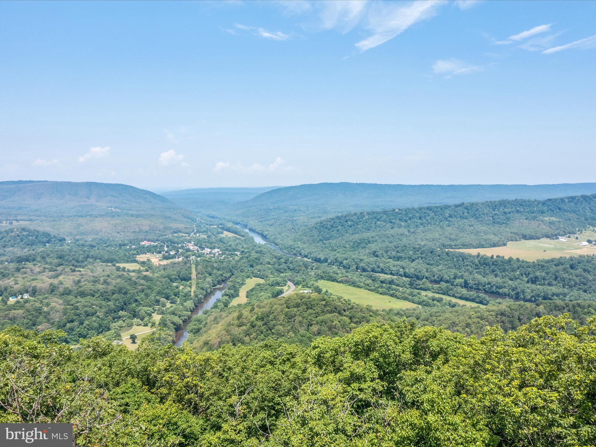 QUAINT HILLS MOUNTAIN SECTION - Land