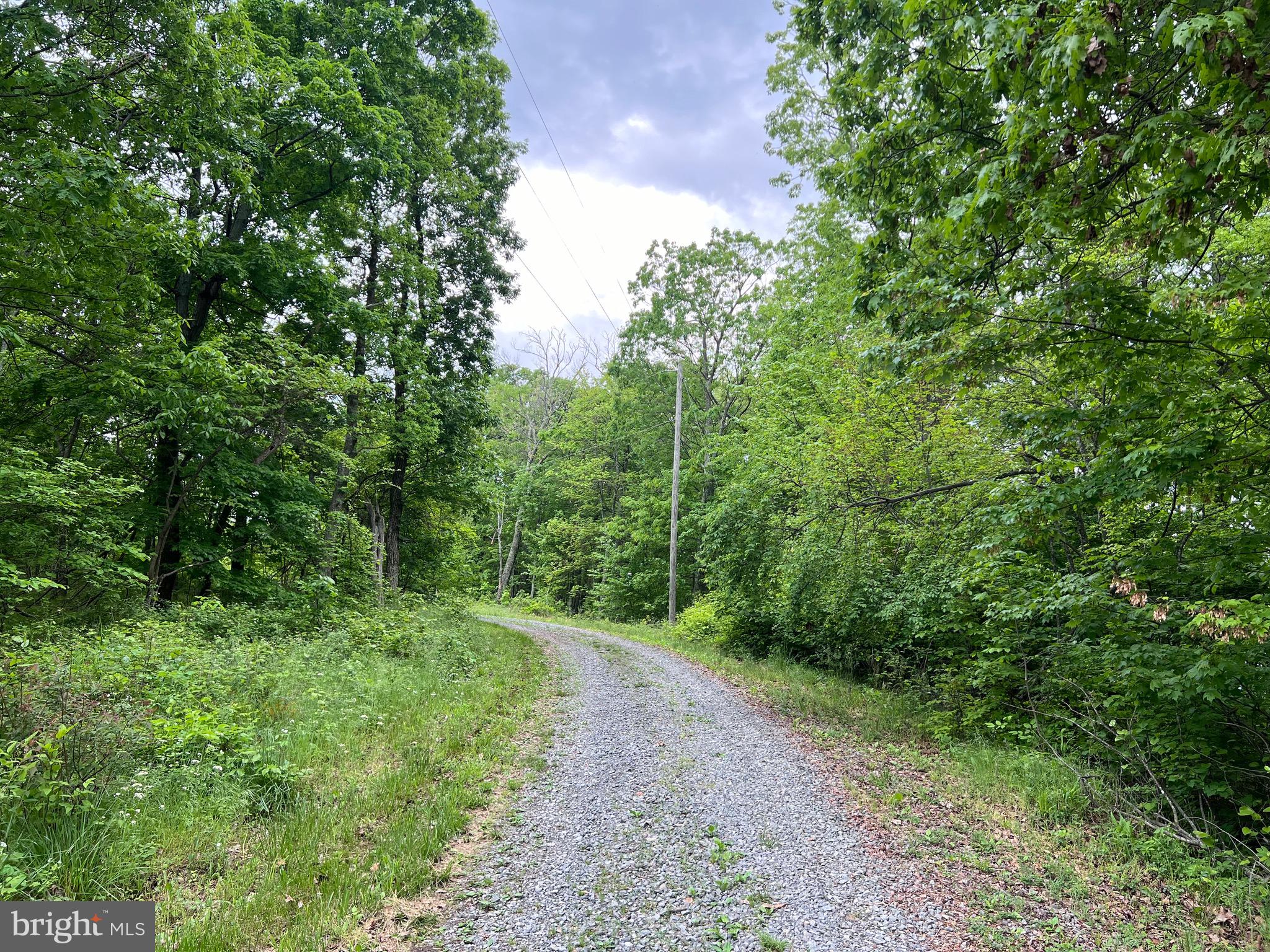 QUAINT HILLS MOUNTAIN SECTION - Land