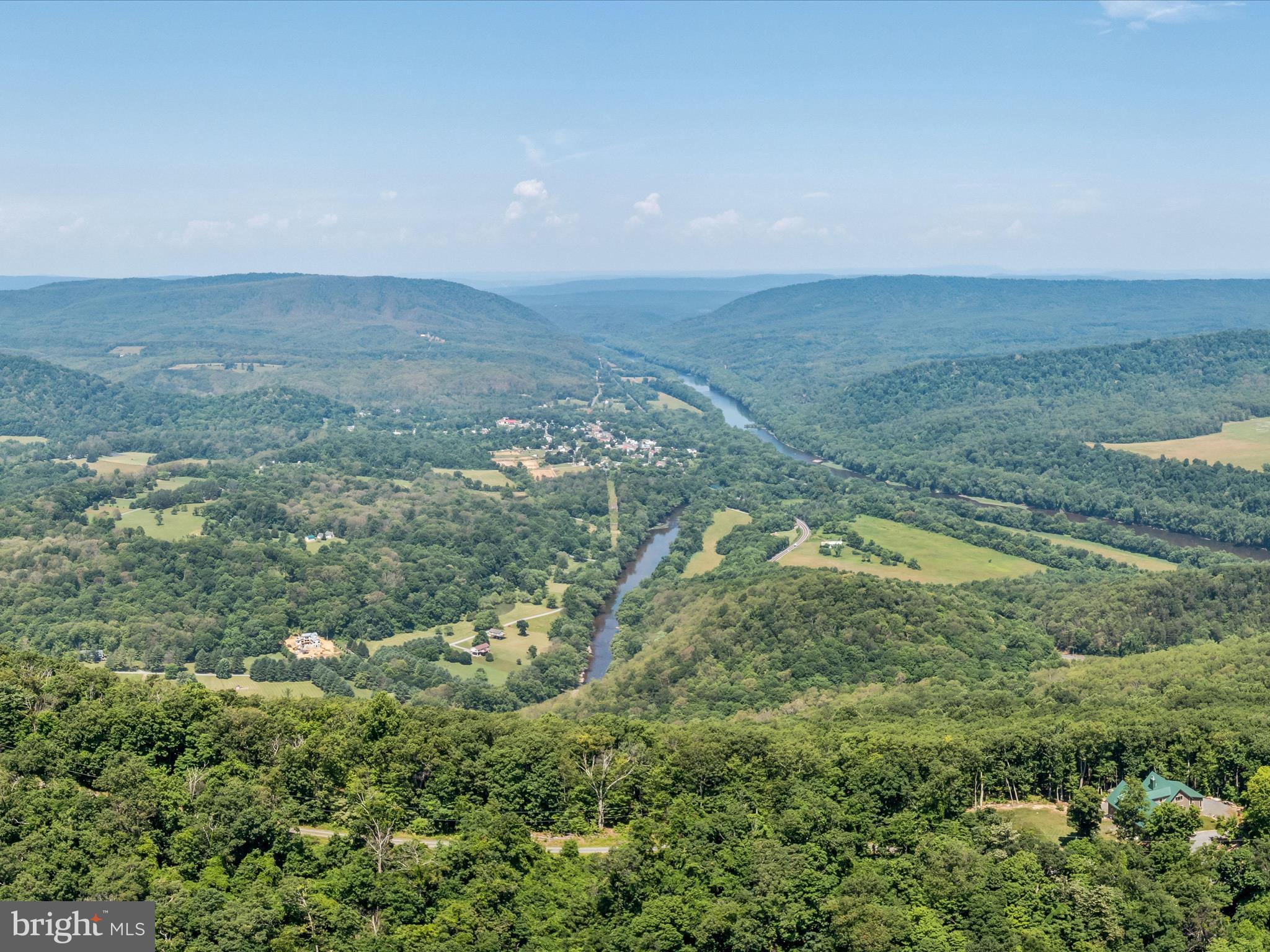 QUAINT HILLS MOUNTAIN SECTION - Land