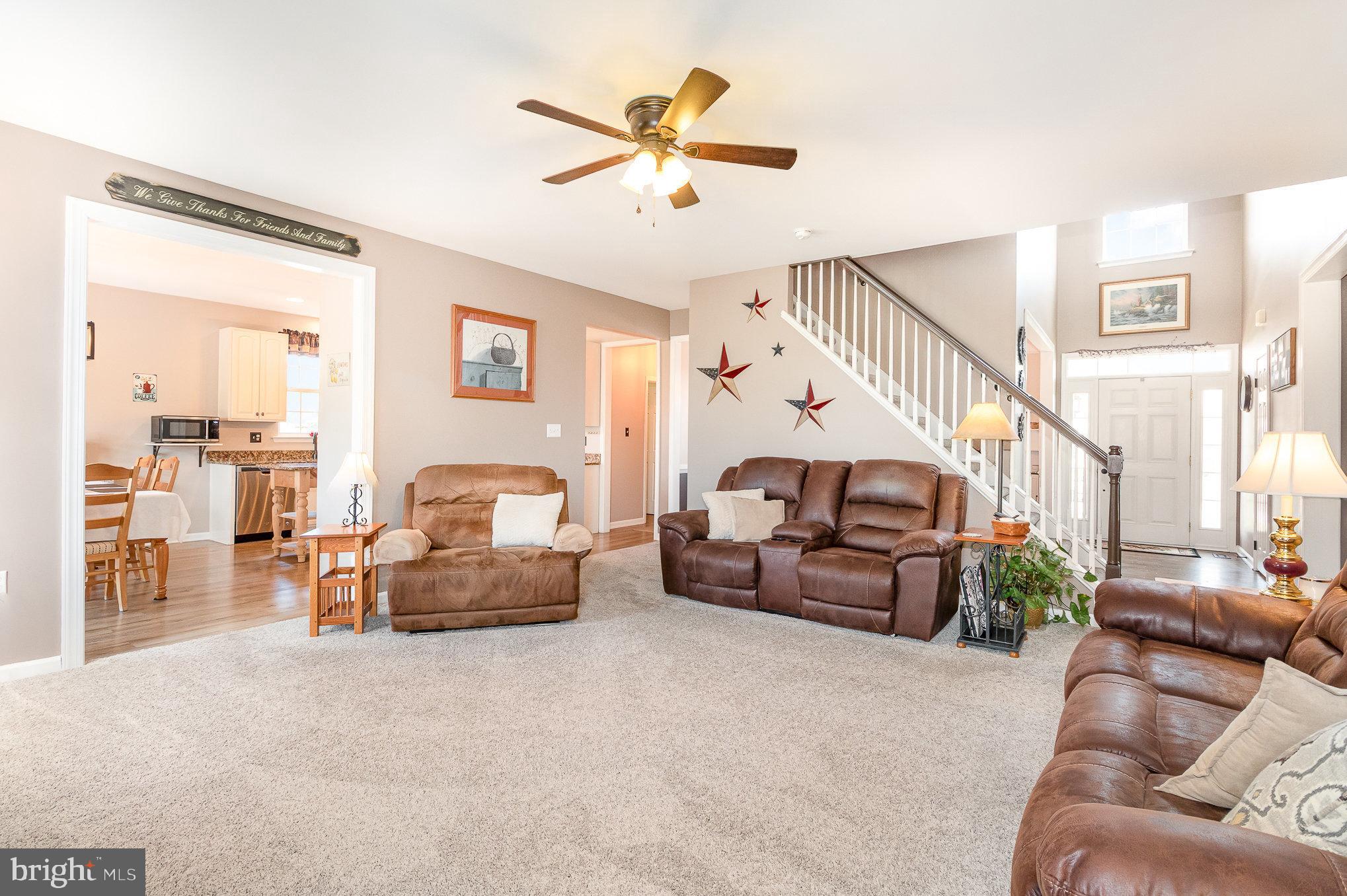 ROLLING HILLS ESTATES - Residential