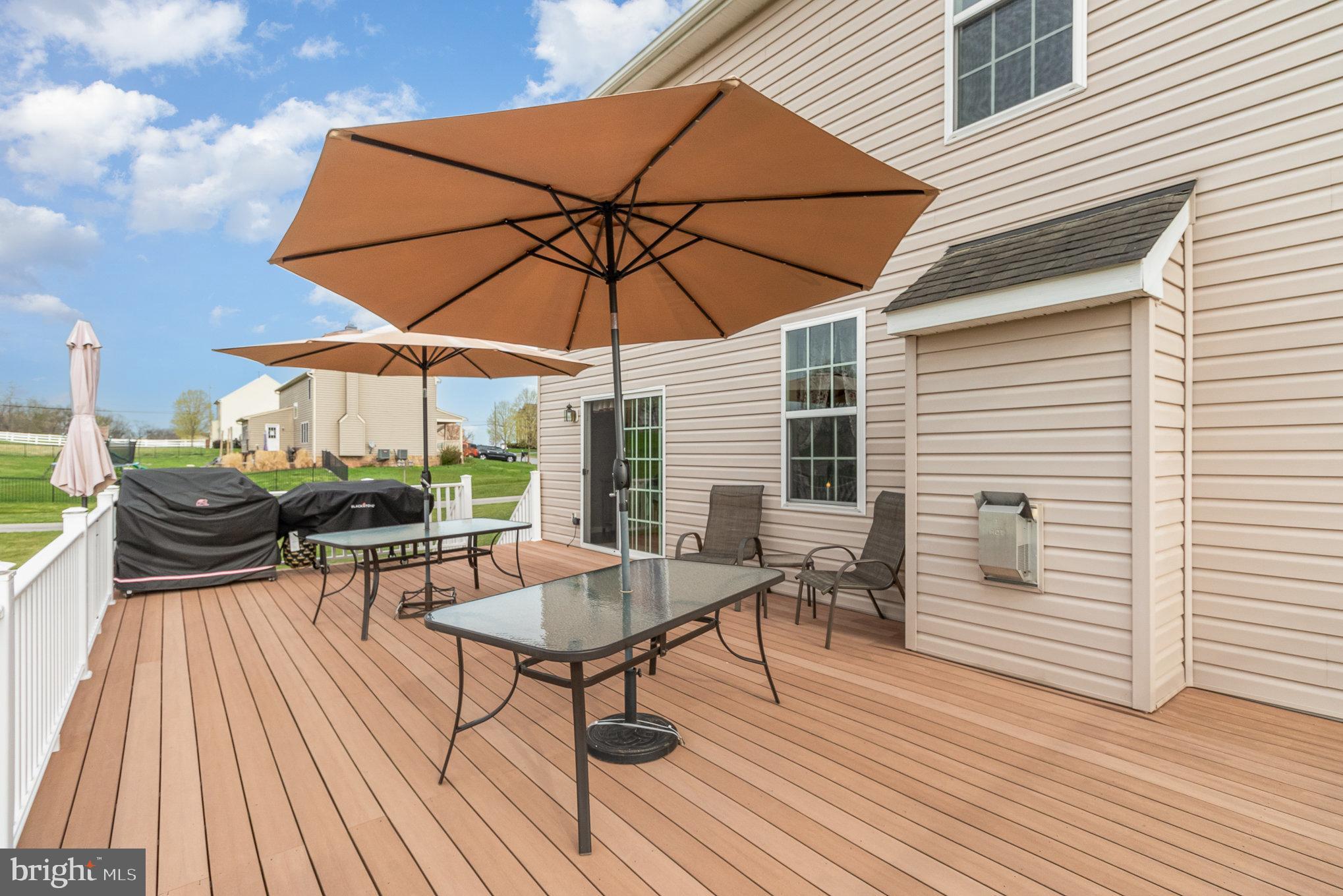 ROLLING HILLS ESTATES - Residential