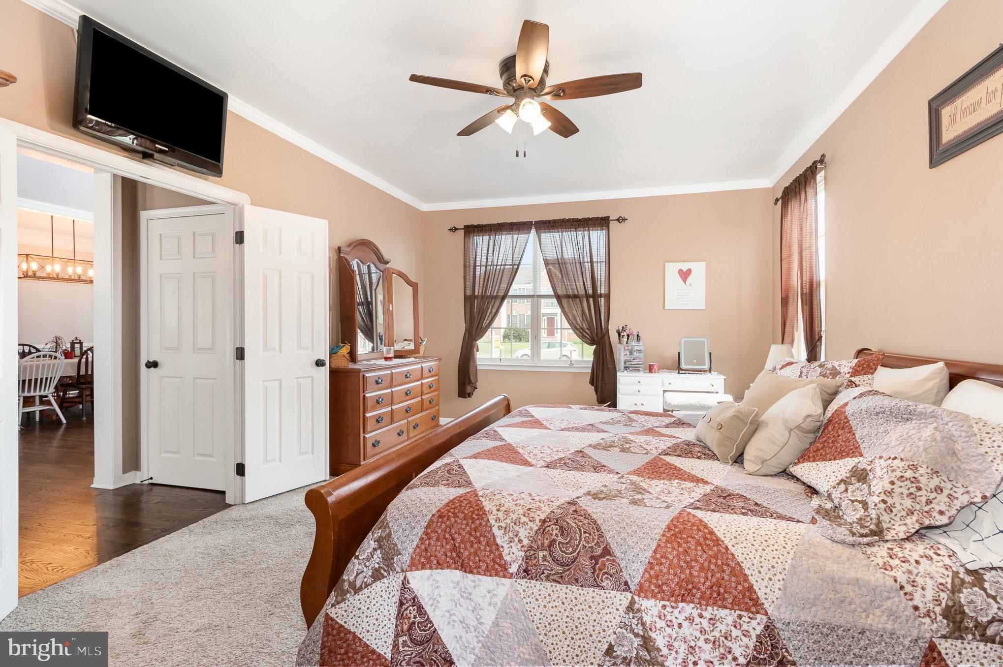 ROLLING HILLS ESTATES - Residential