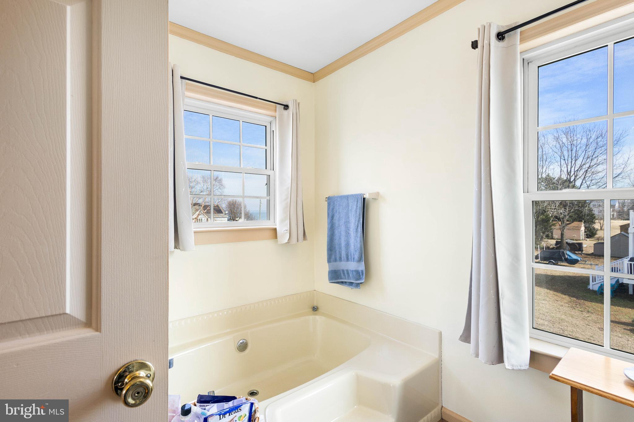 CABIN POINT - Residential