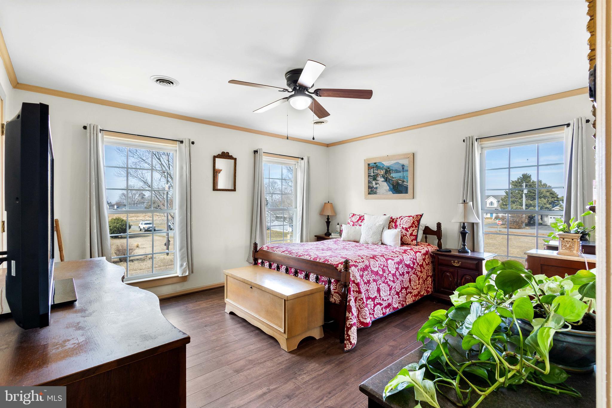 CABIN POINT - Residential