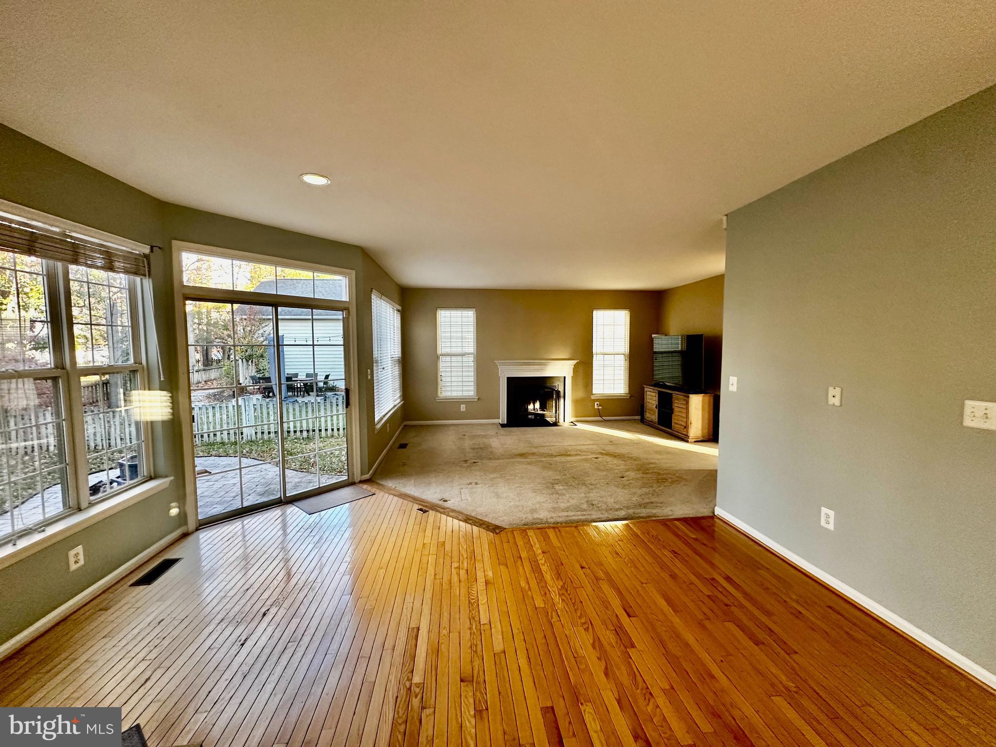 SOUTH RIDING - Residential