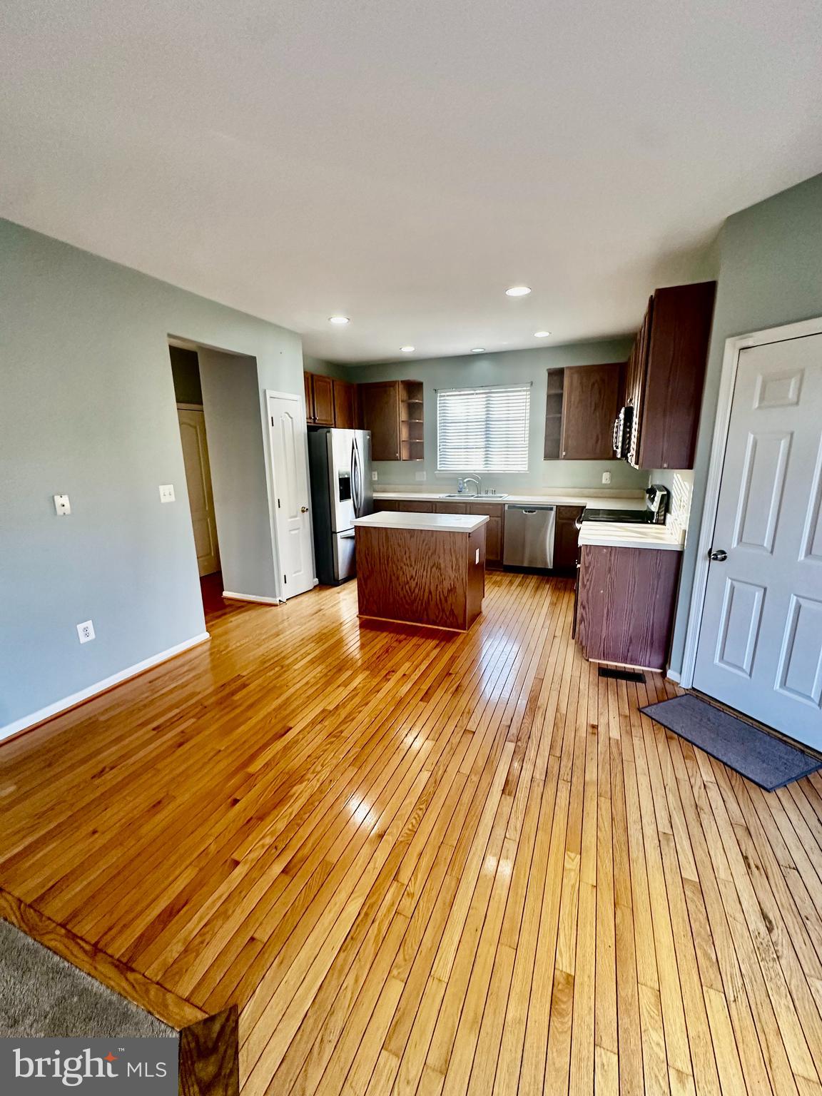 SOUTH RIDING - Residential