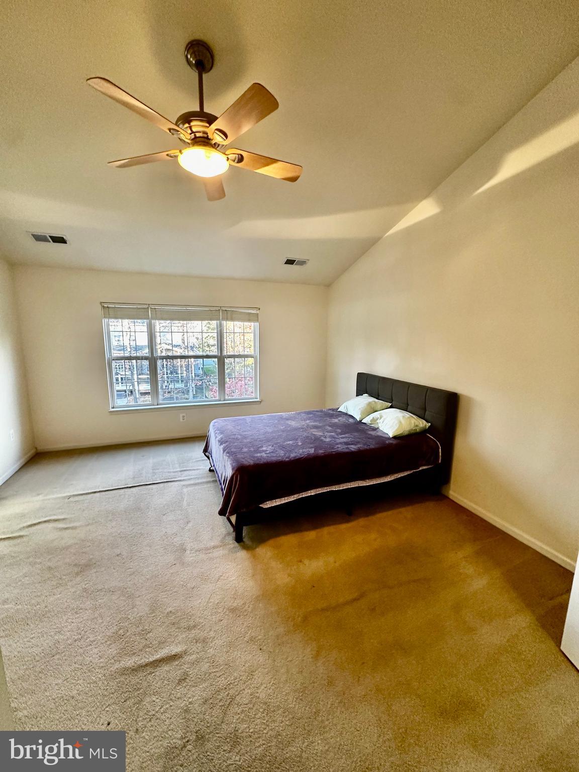 SOUTH RIDING - Residential