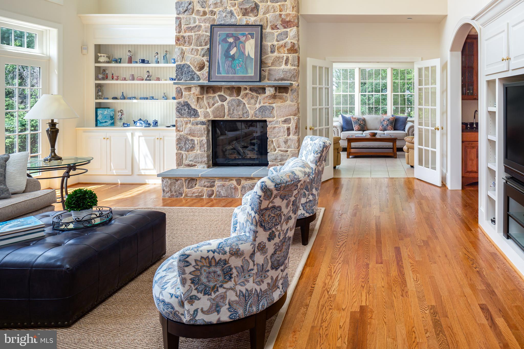 WHITEGATE - Residential