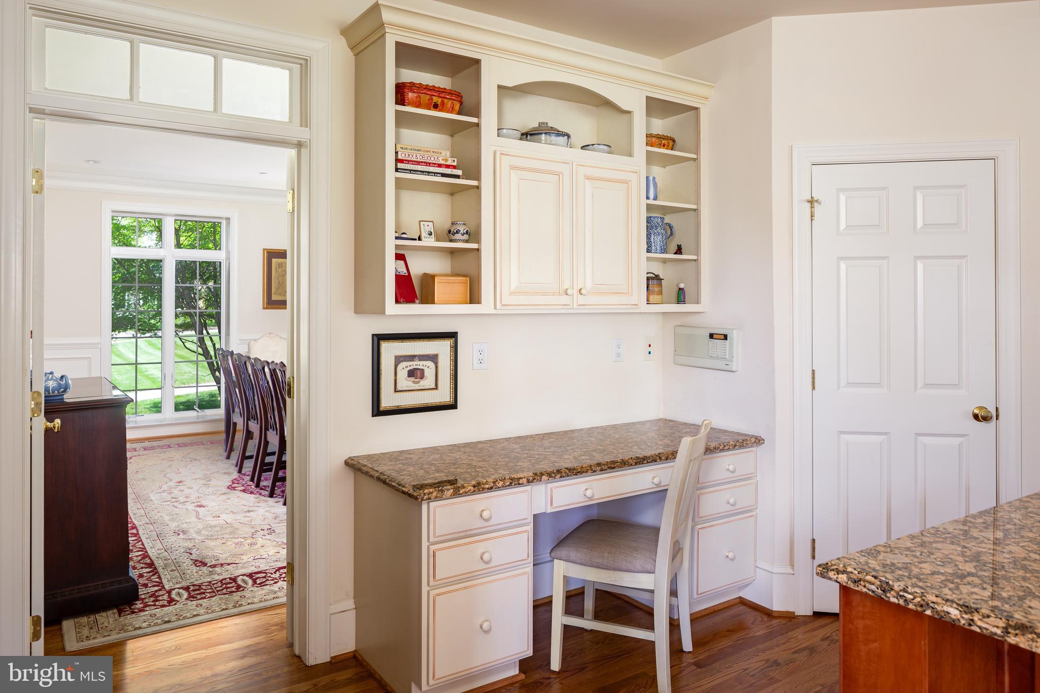 WHITEGATE - Residential