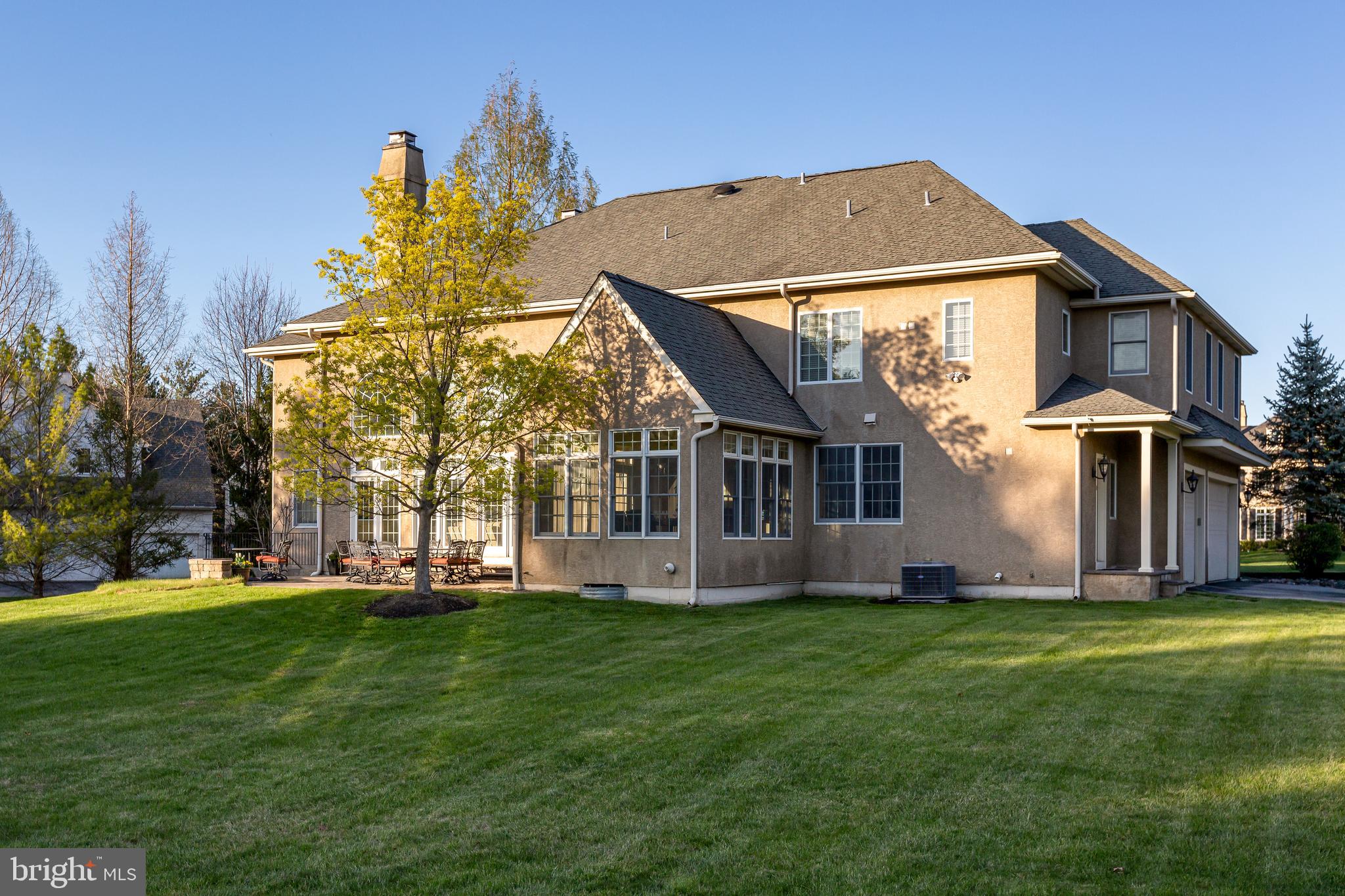 WHITEGATE - Residential