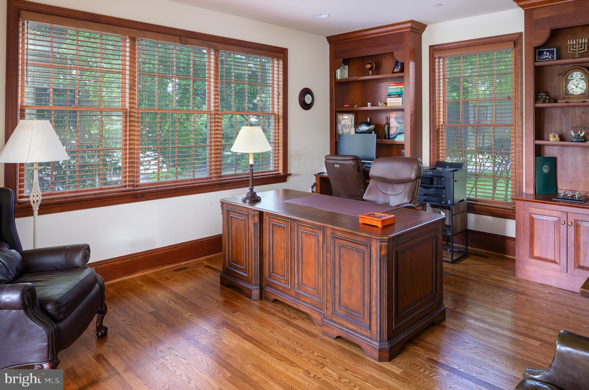 WHITEGATE - Residential