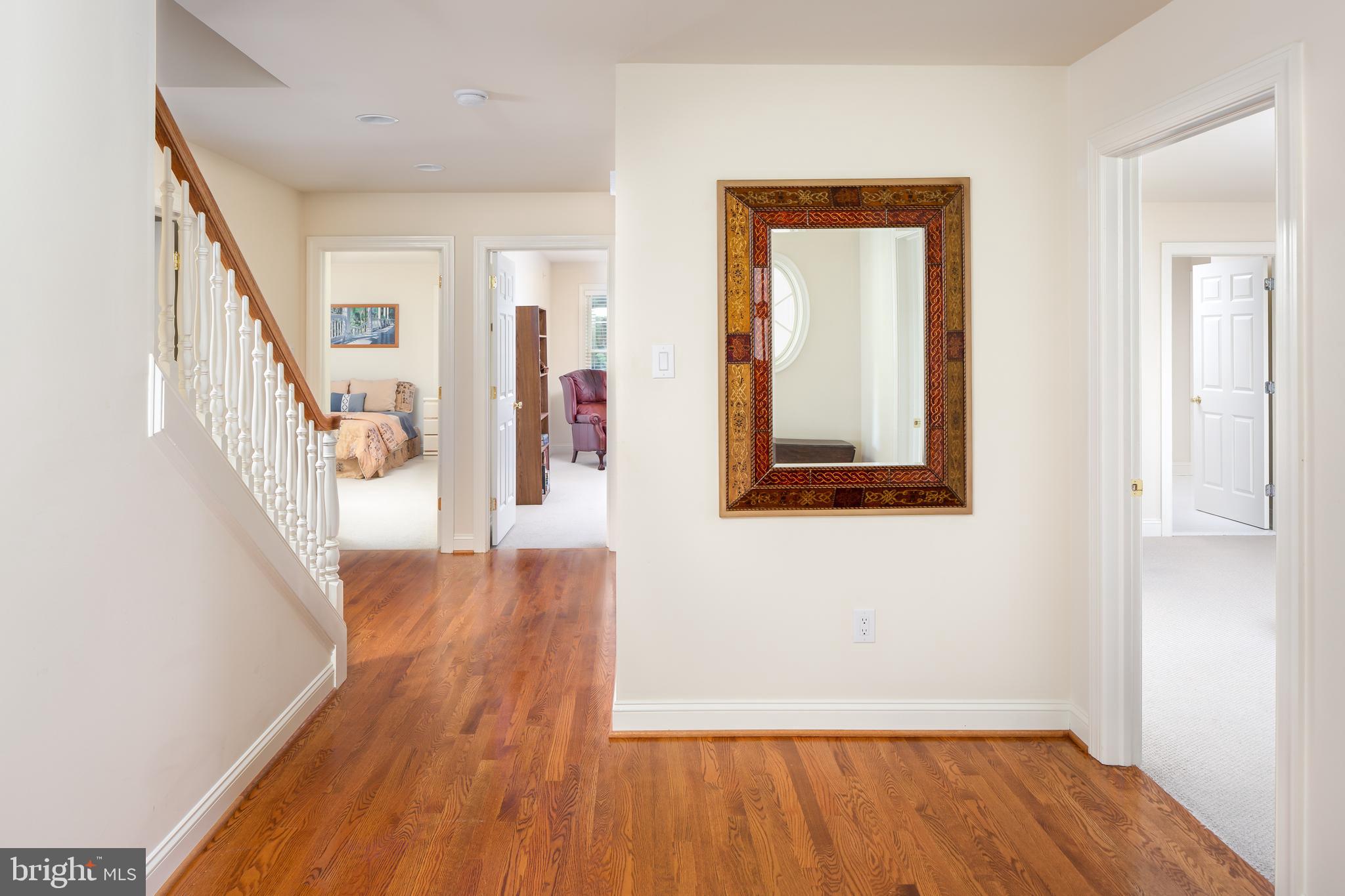 WHITEGATE - Residential