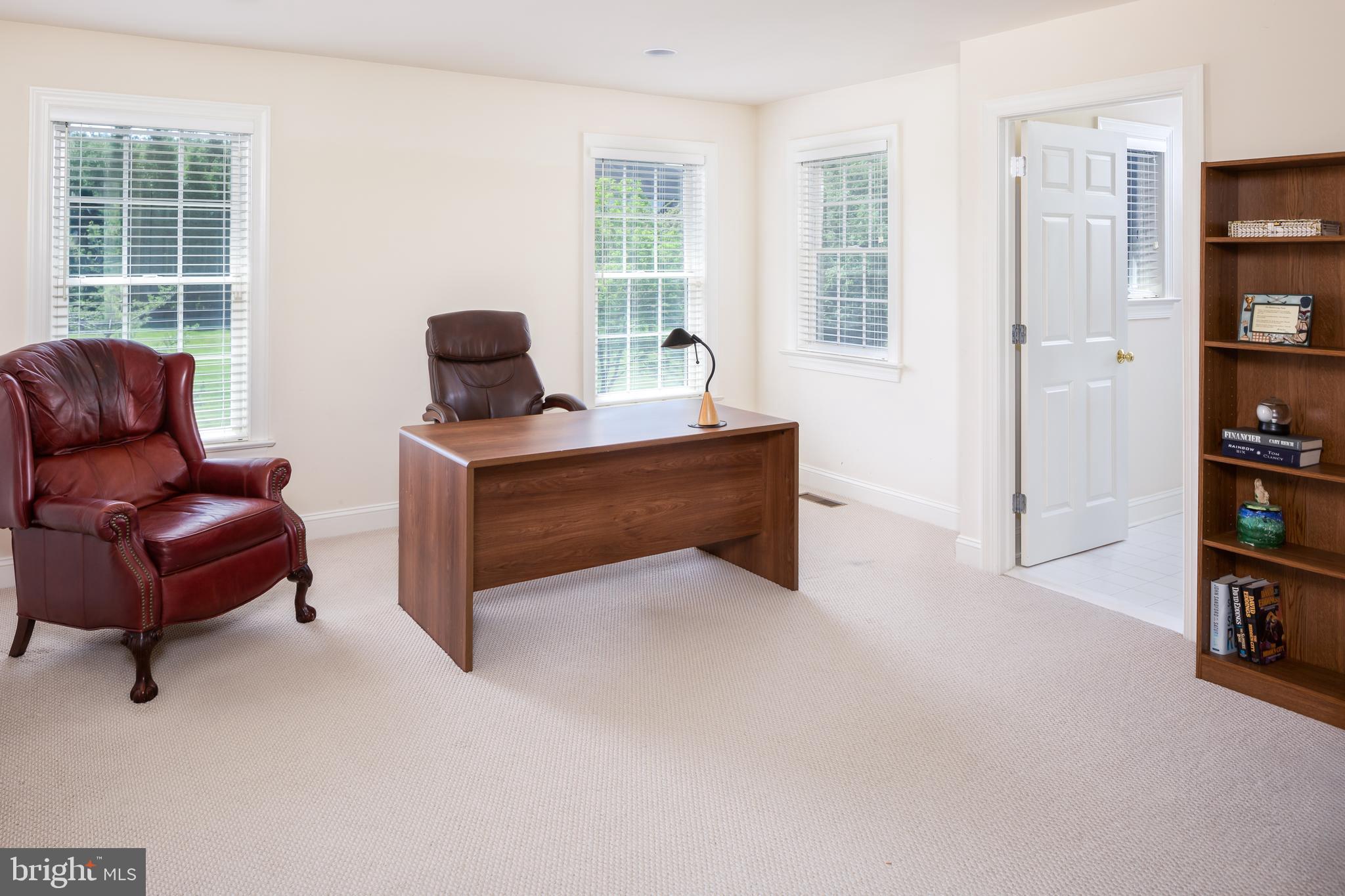 WHITEGATE - Residential