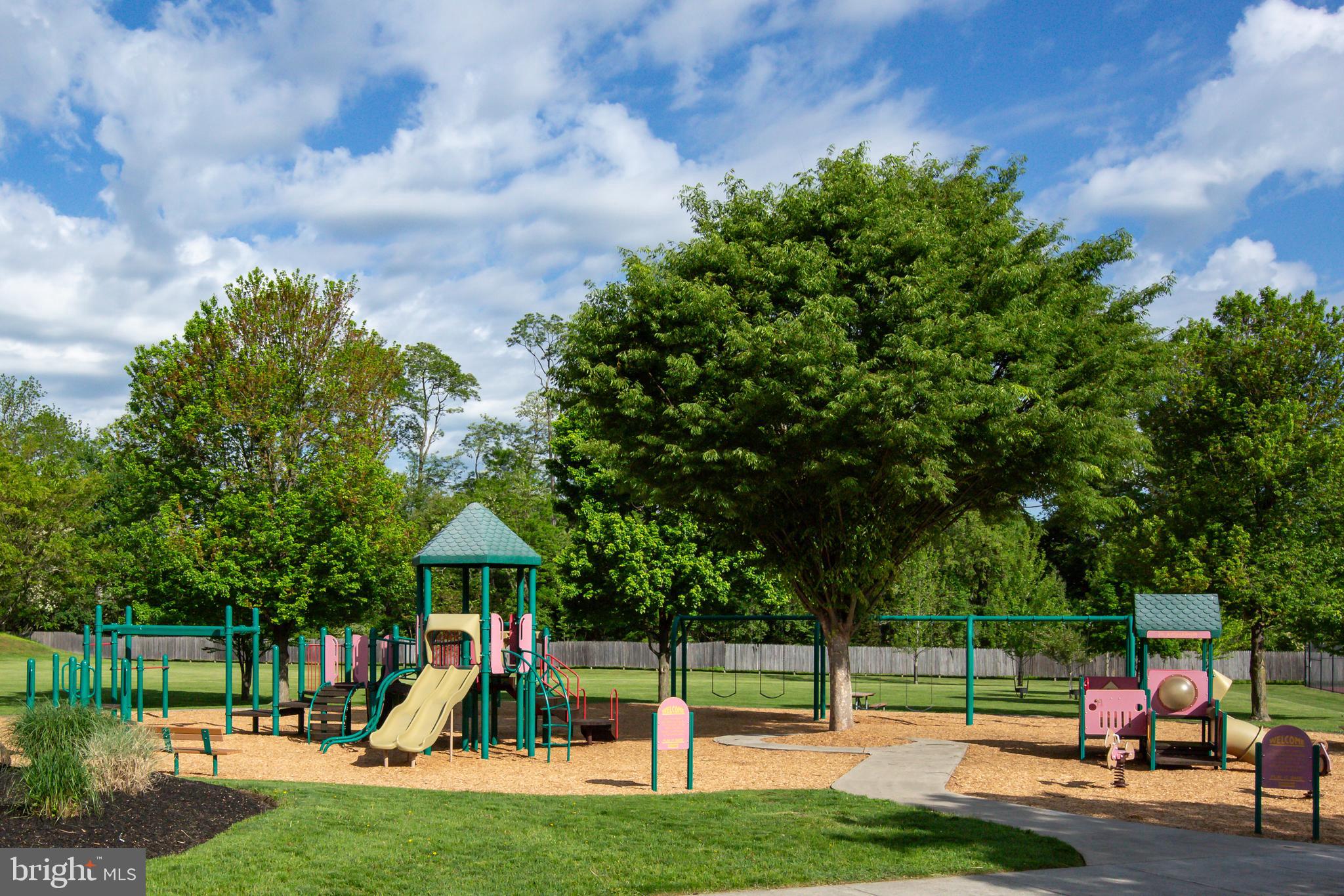 WHITEGATE - Residential