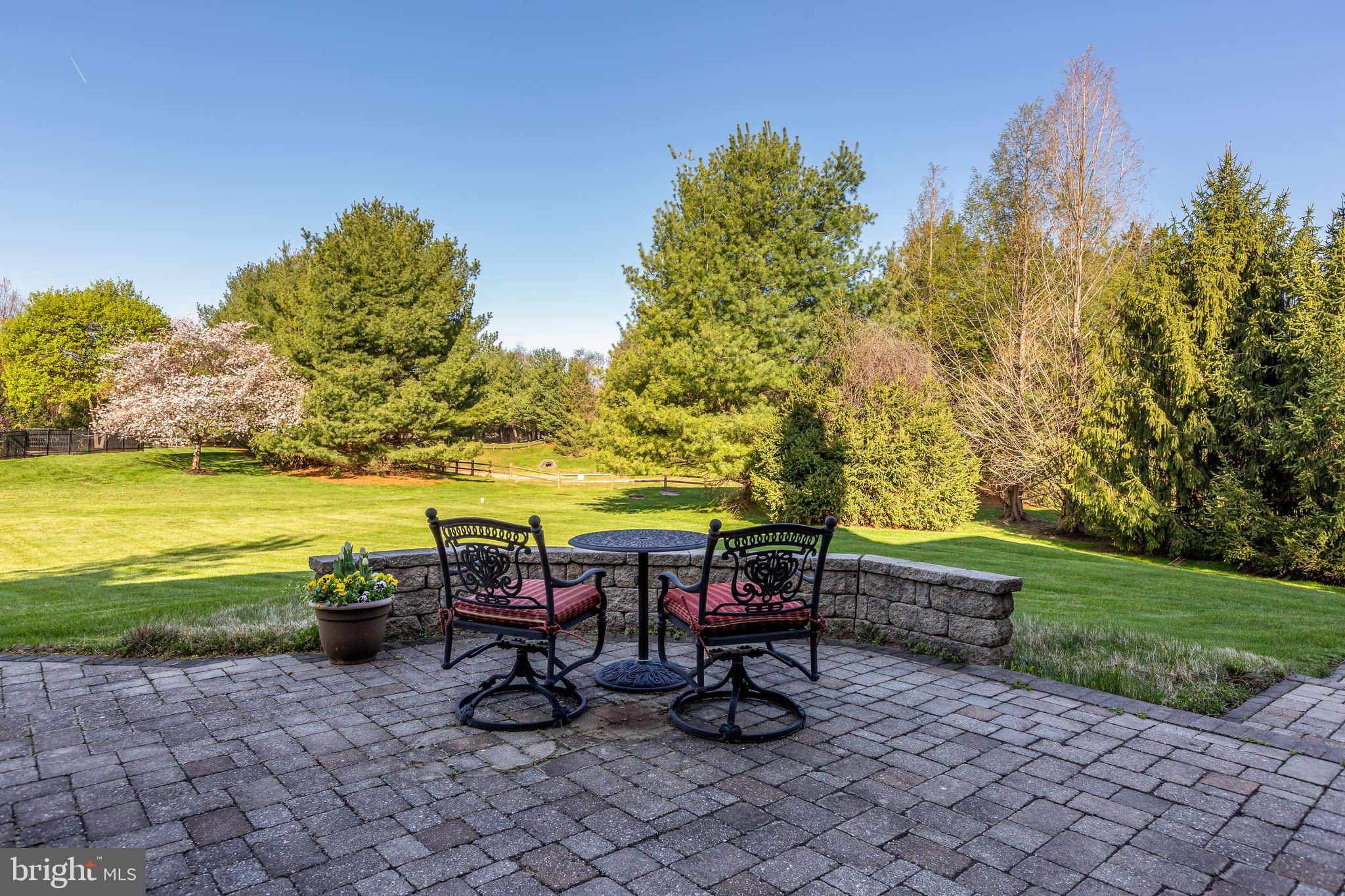 WHITEGATE - Residential