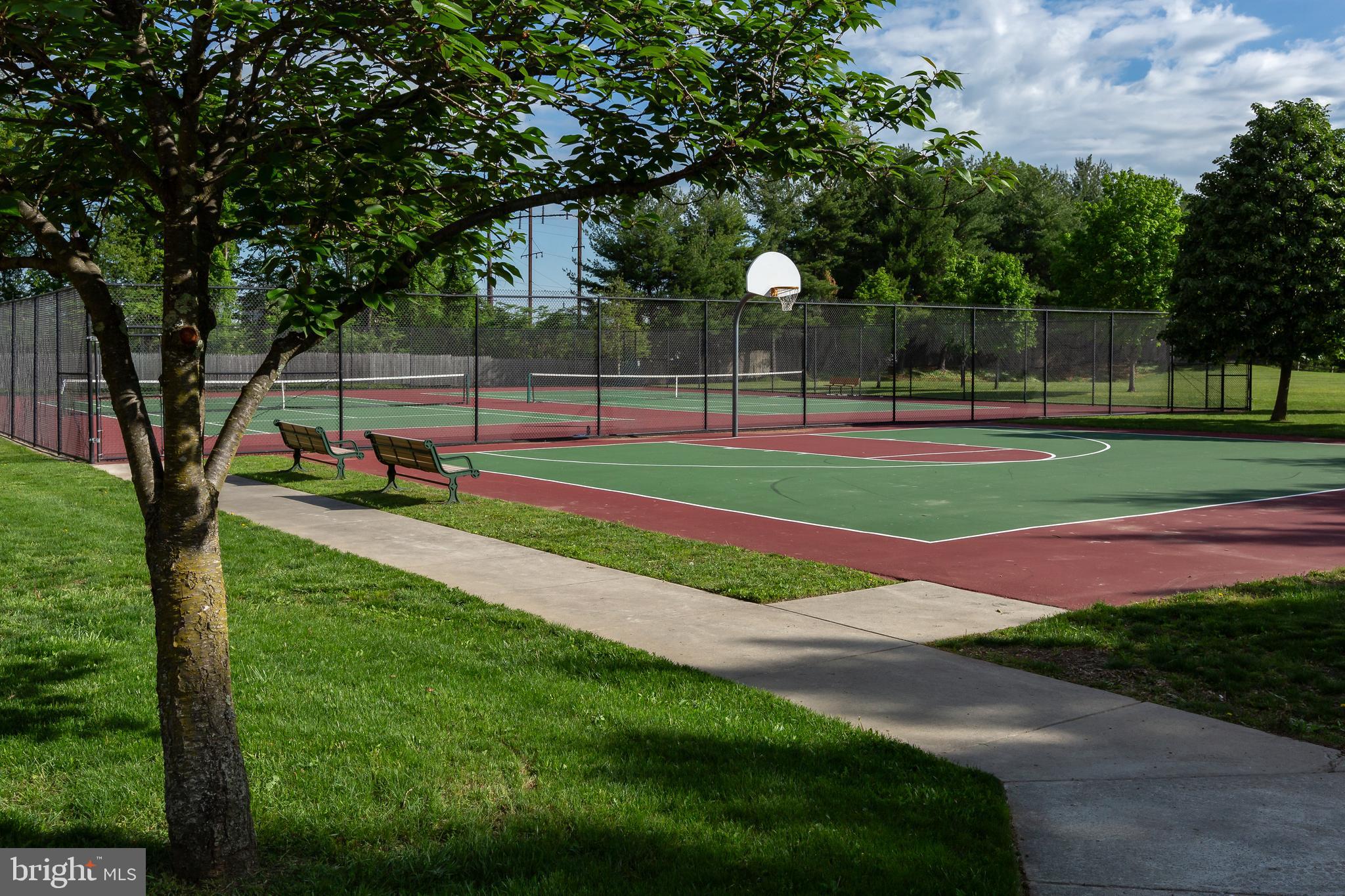 WHITEGATE - Residential