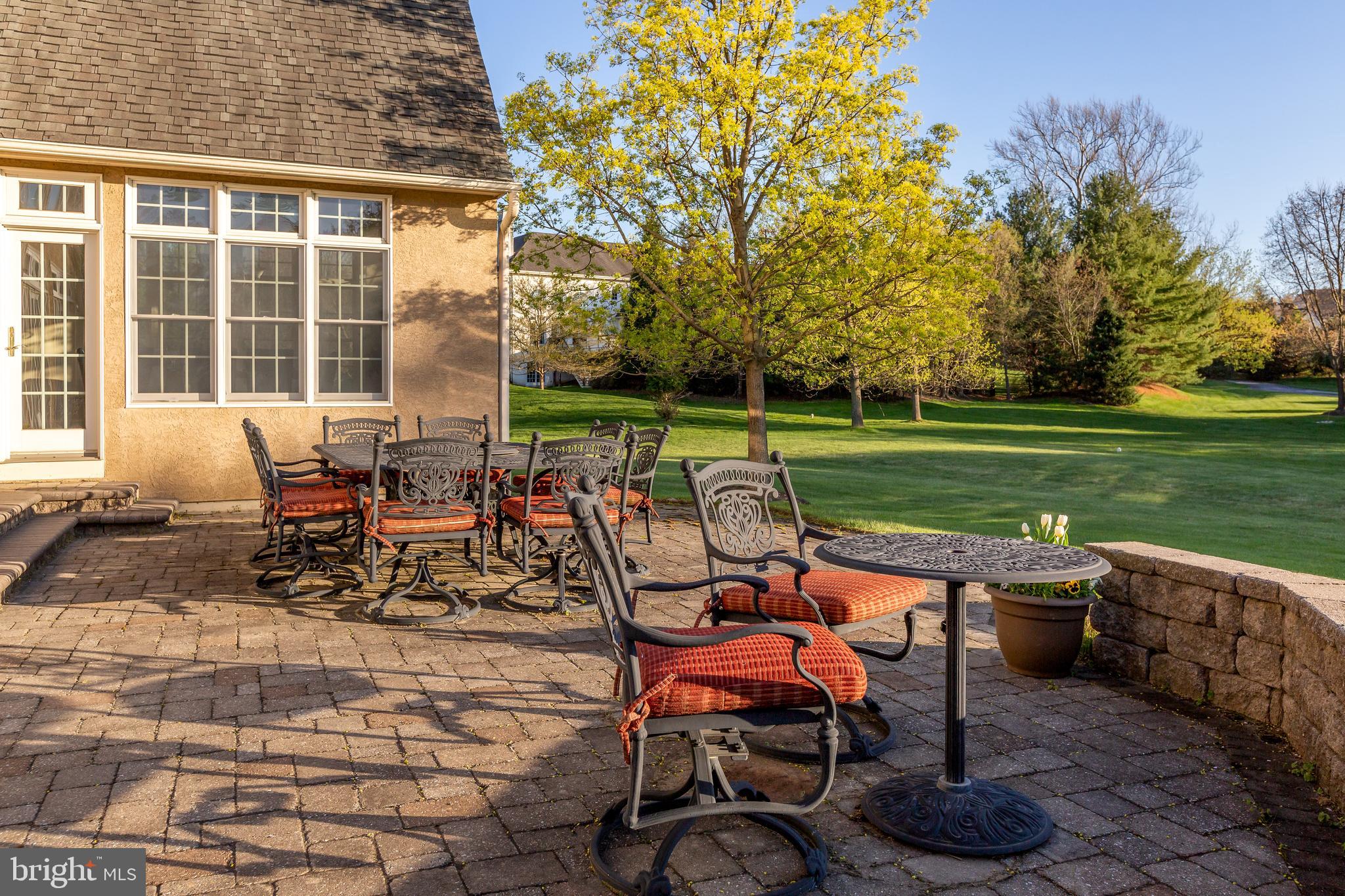 WHITEGATE - Residential