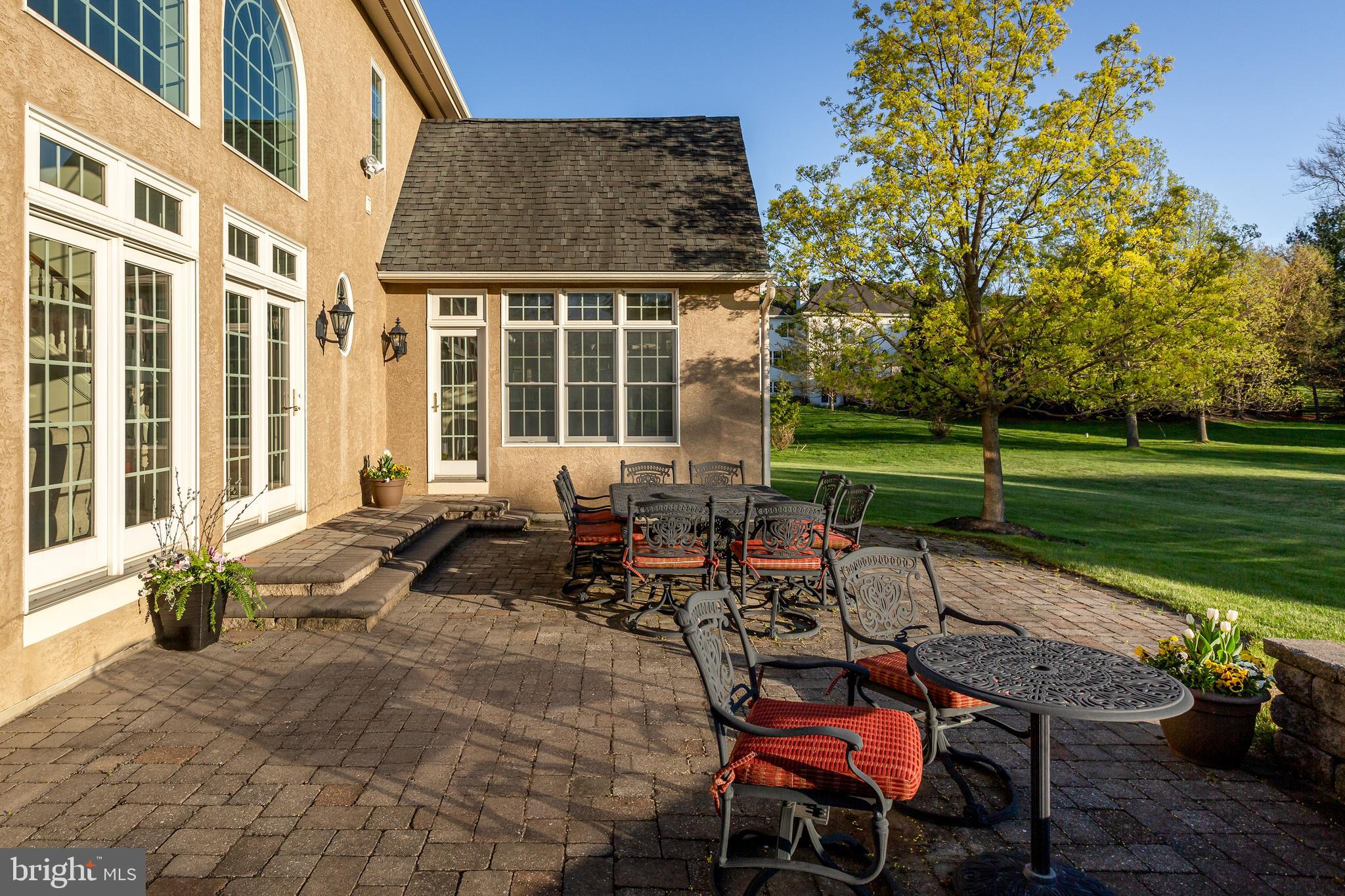 WHITEGATE - Residential