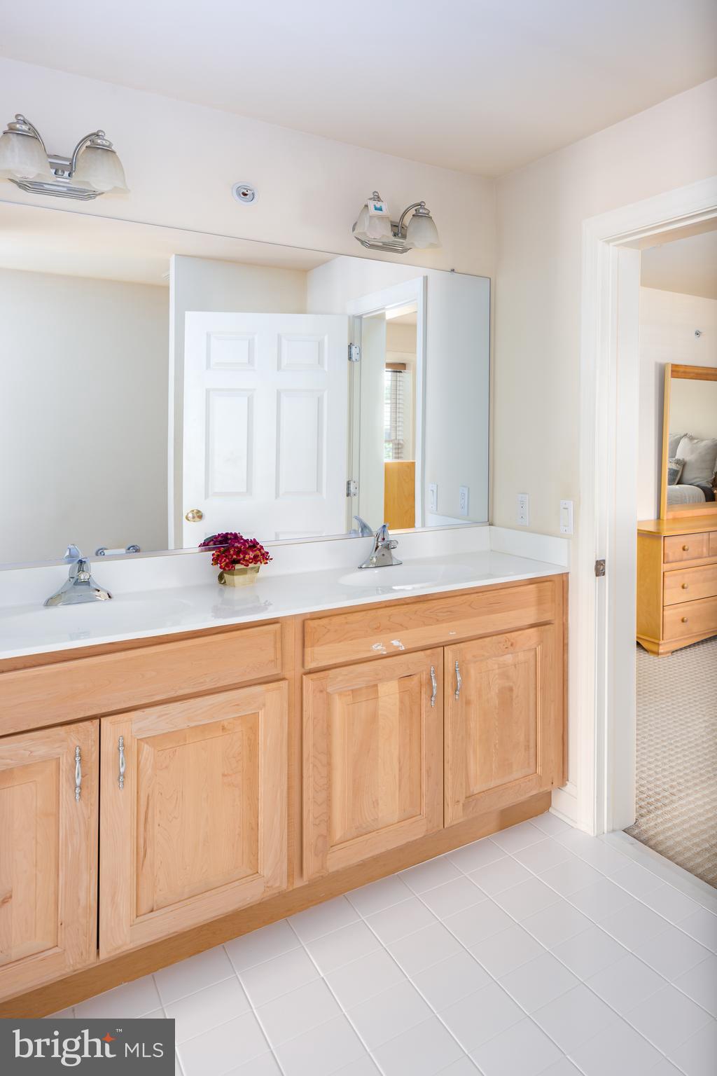 WHITEGATE - Residential