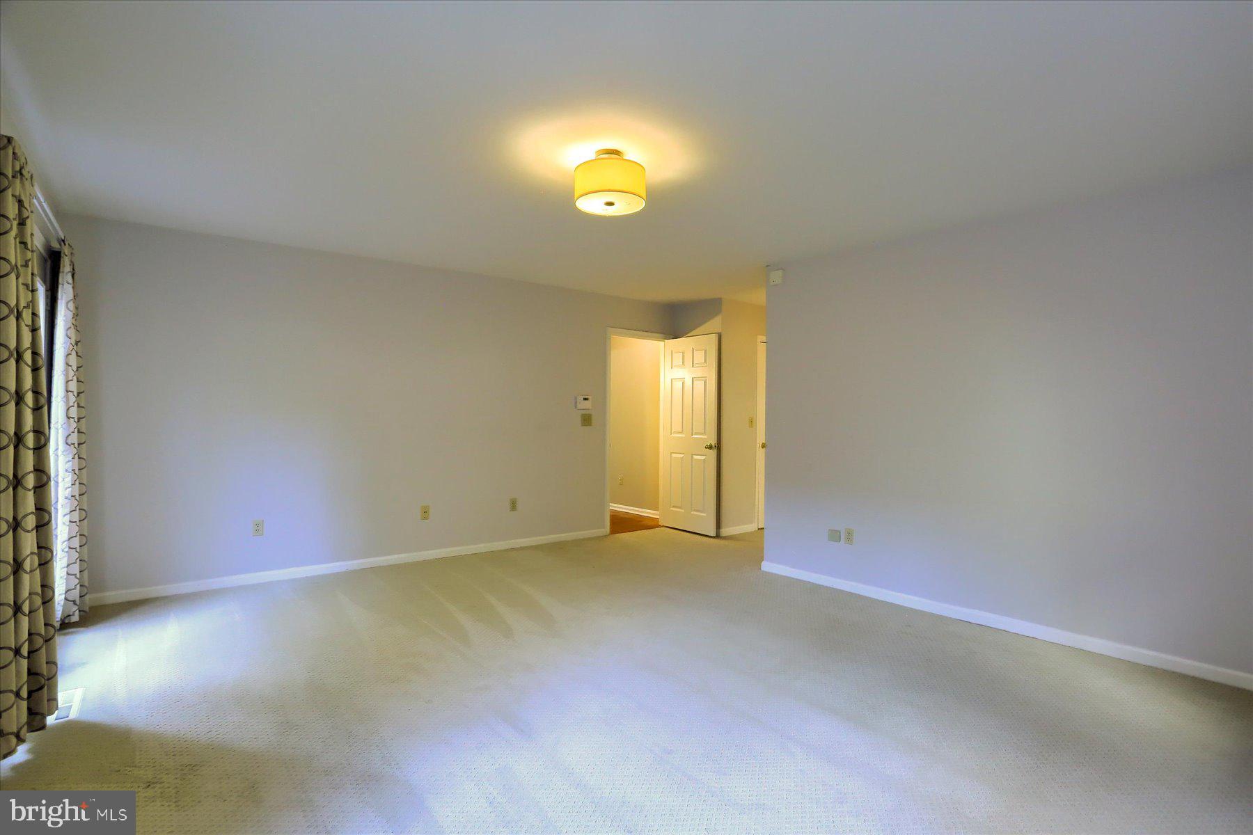 OAKMONT - Residential