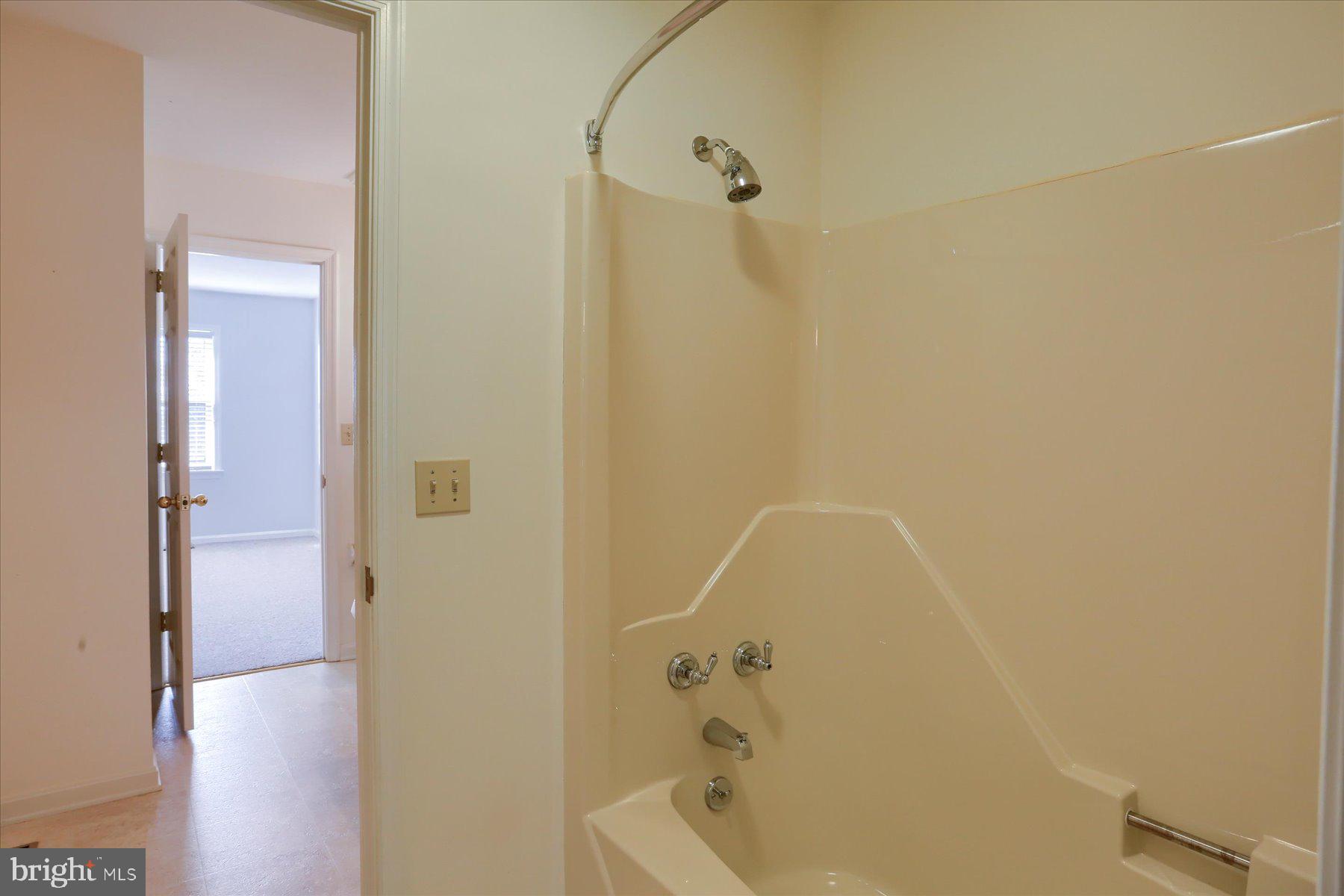 OAKMONT - Residential