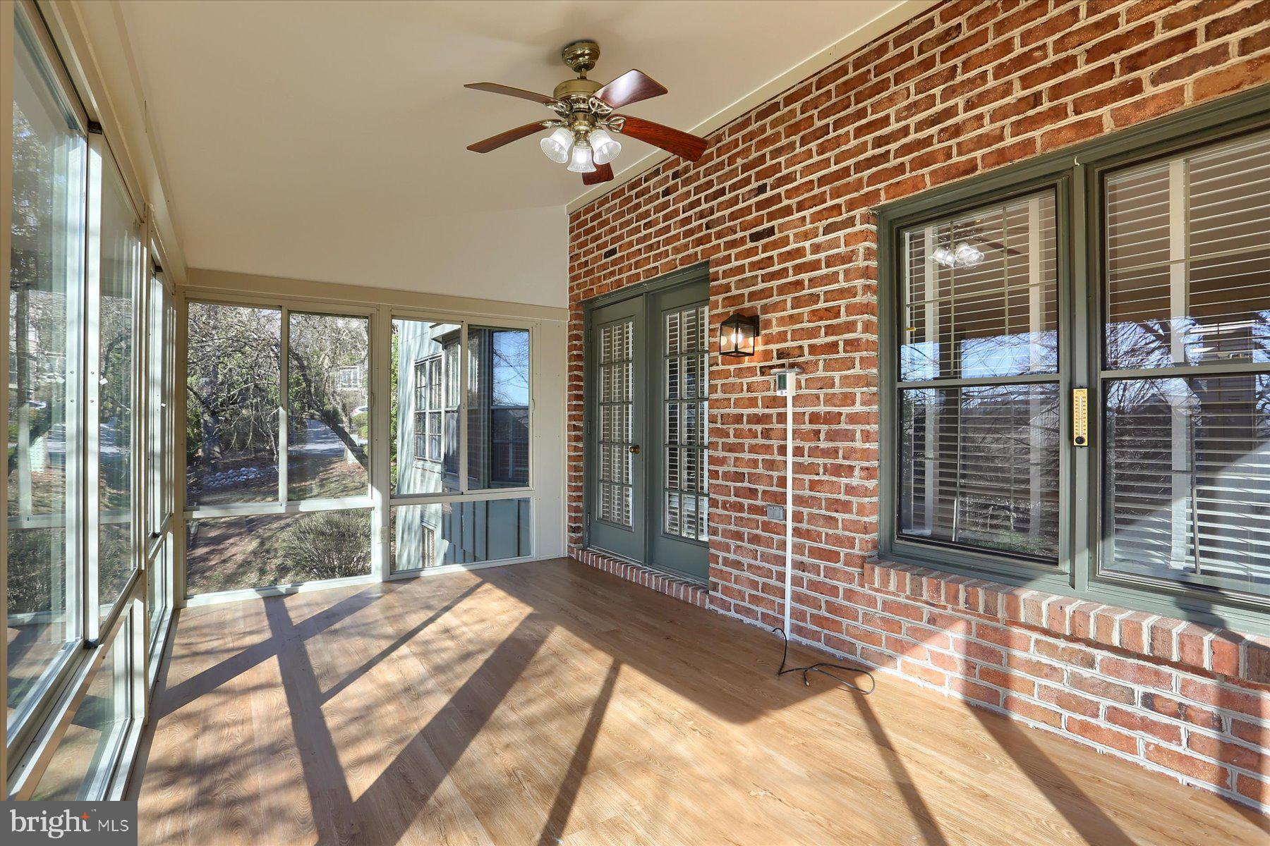 OAKMONT - Residential