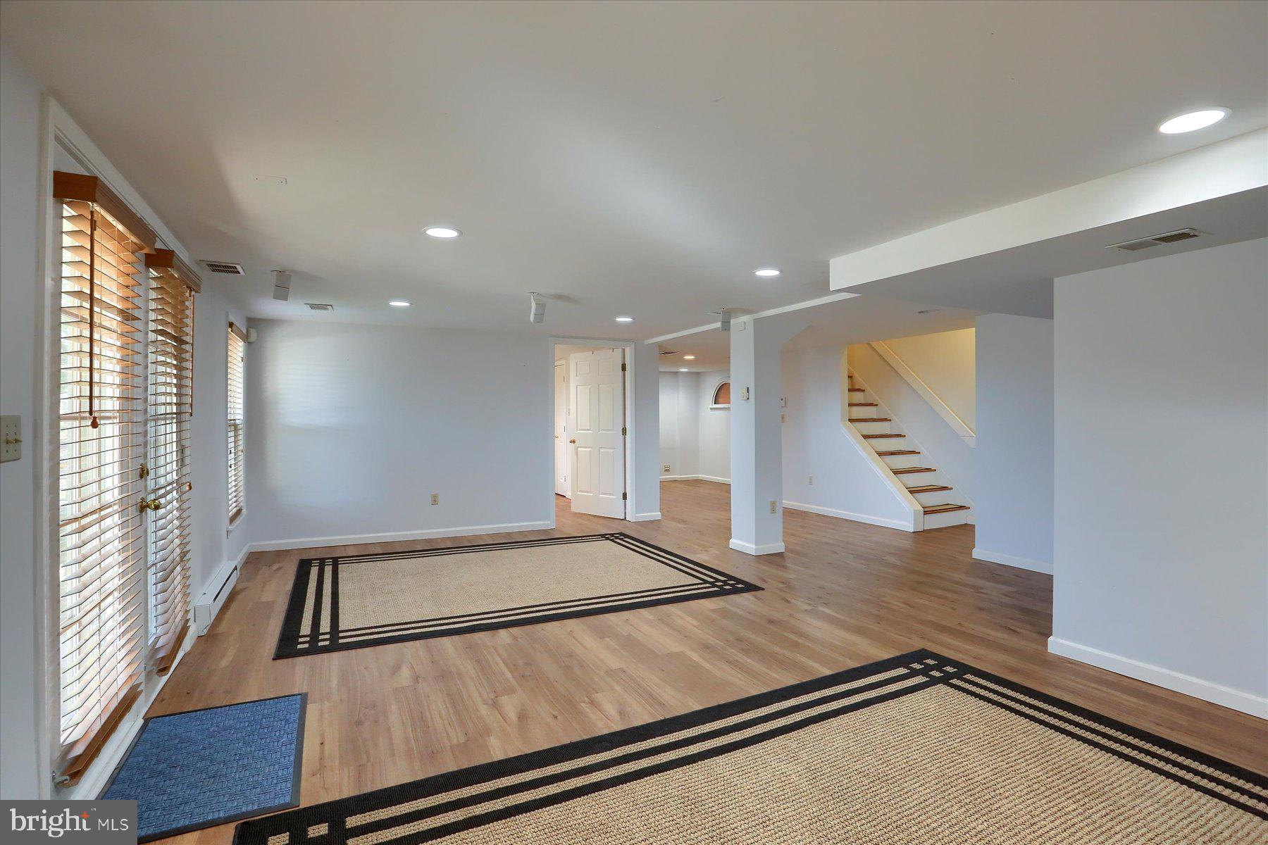 OAKMONT - Residential