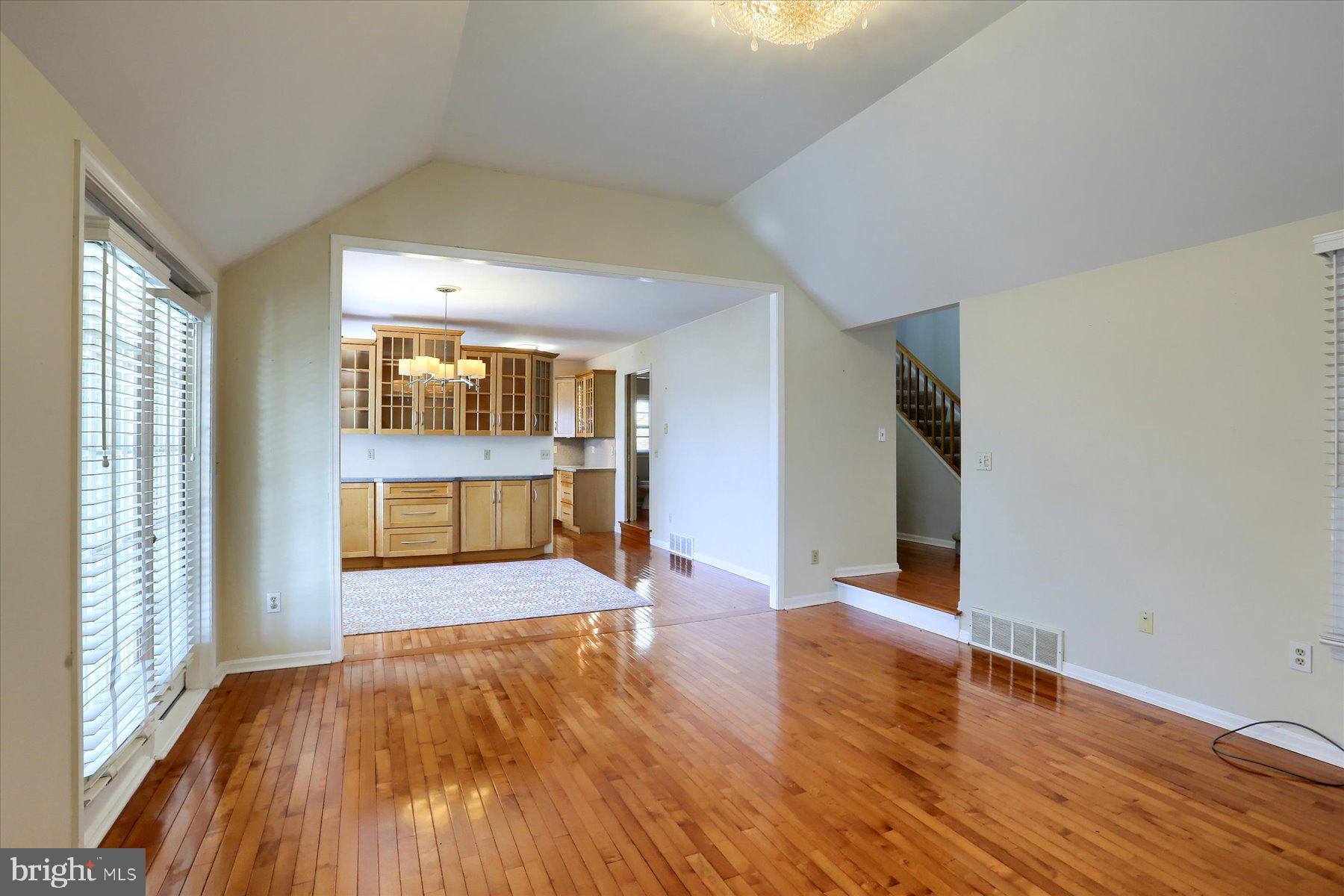 OAKMONT - Residential