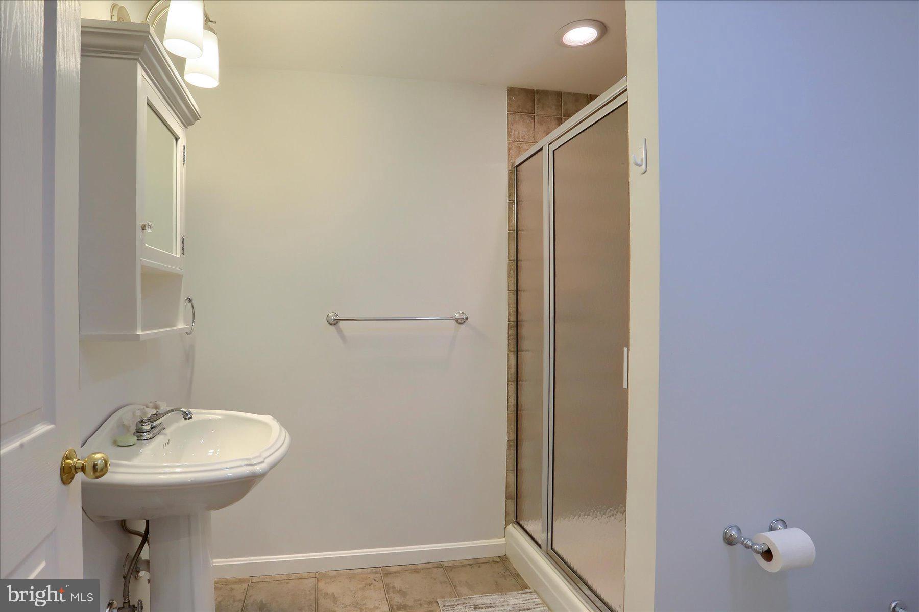 OAKMONT - Residential