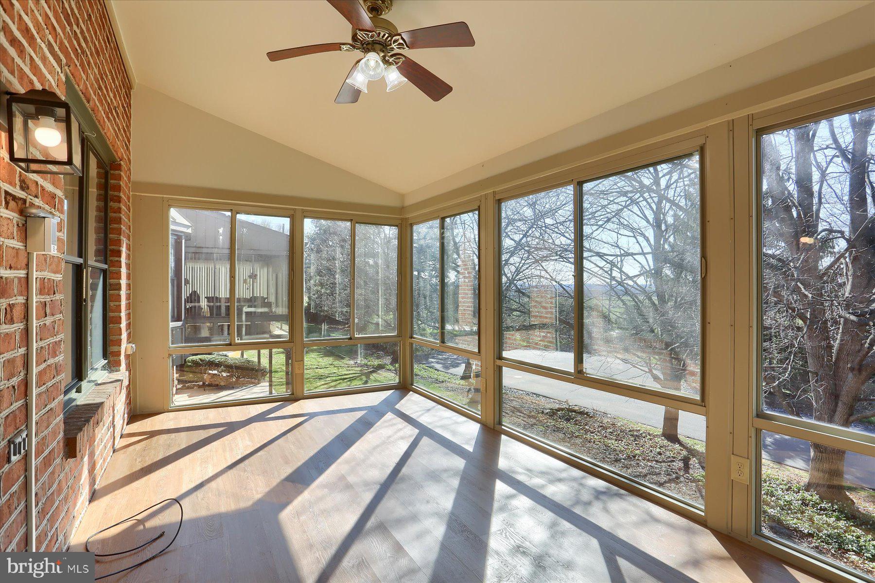 OAKMONT - Residential