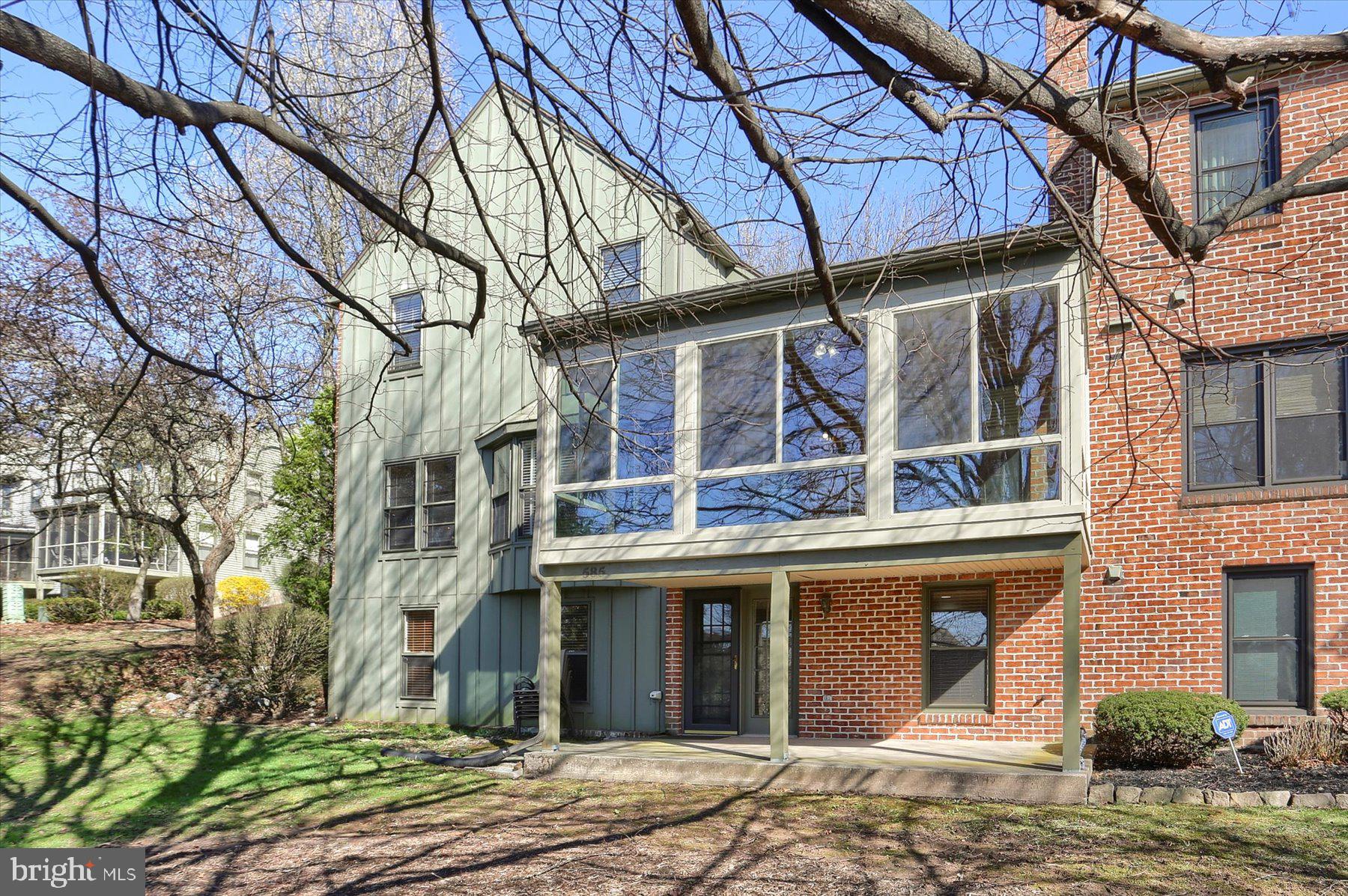 OAKMONT - Residential