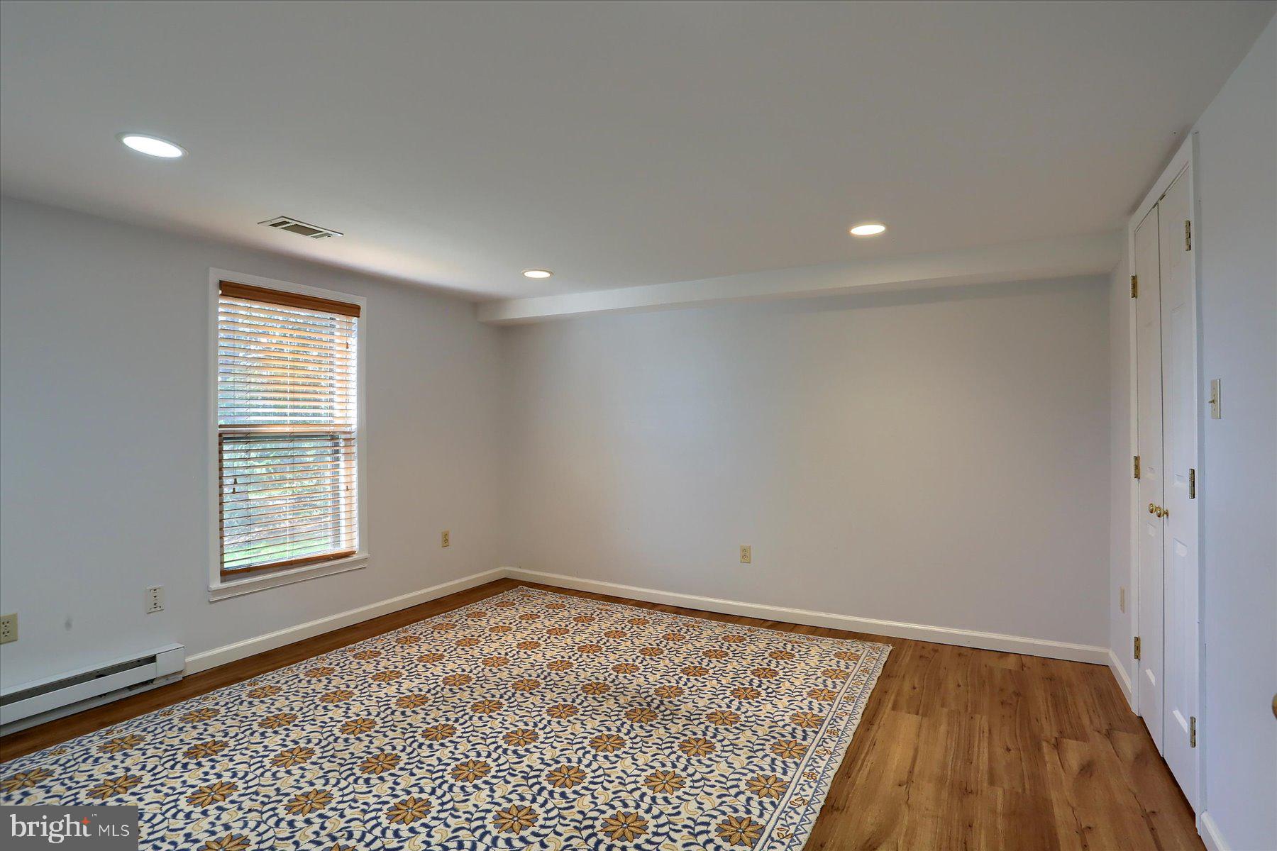 OAKMONT - Residential