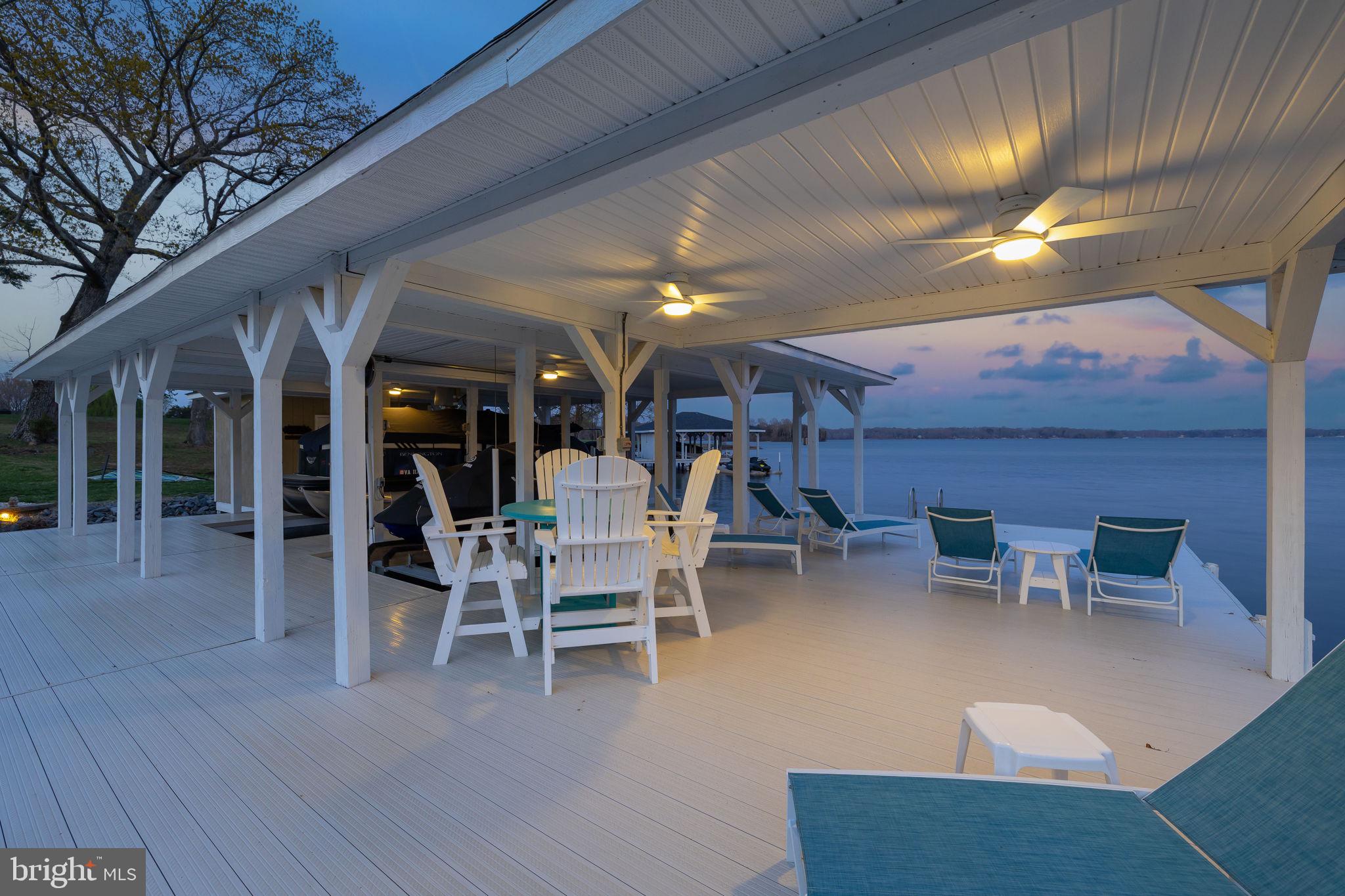 BEAR CASTLE - Residential