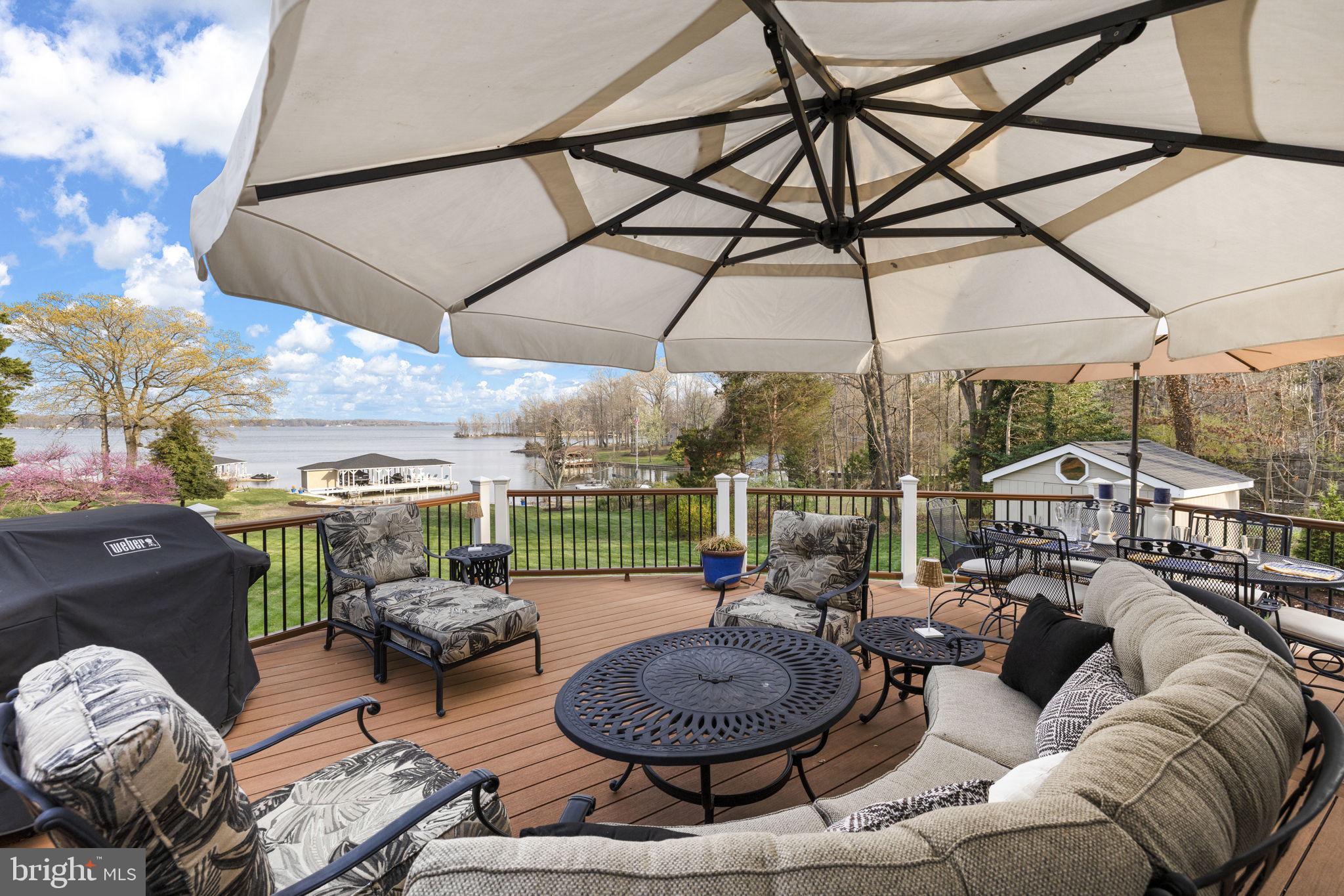 BEAR CASTLE - Residential