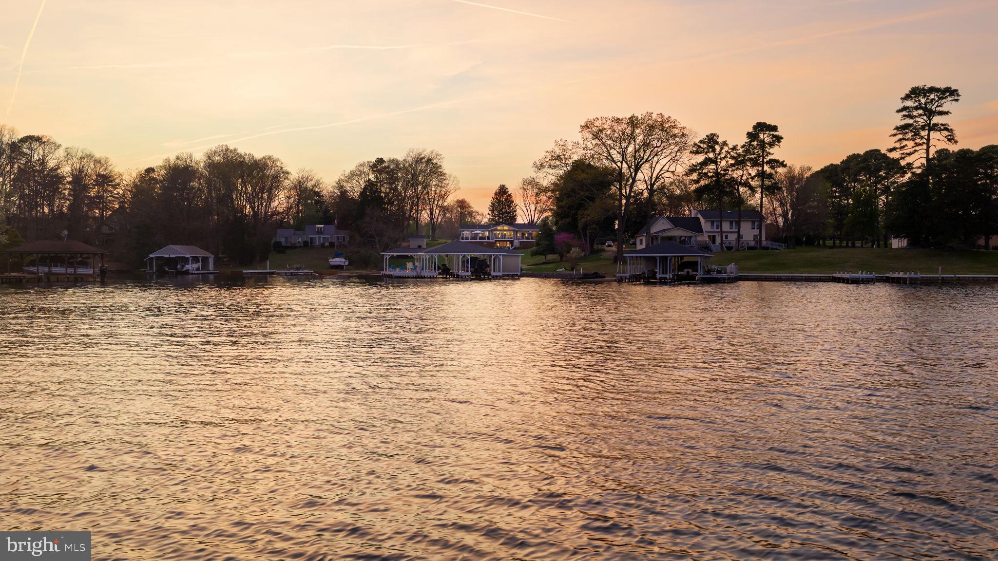 BEAR CASTLE - Residential