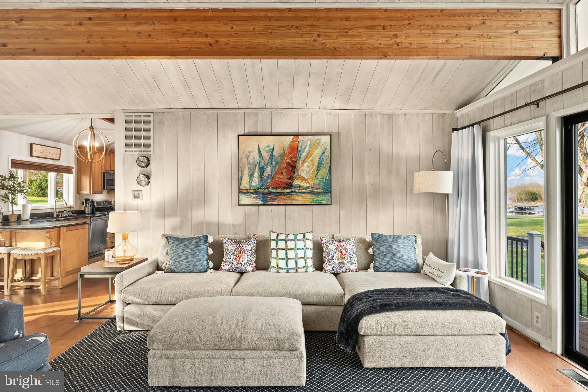 BEAR CASTLE - Residential