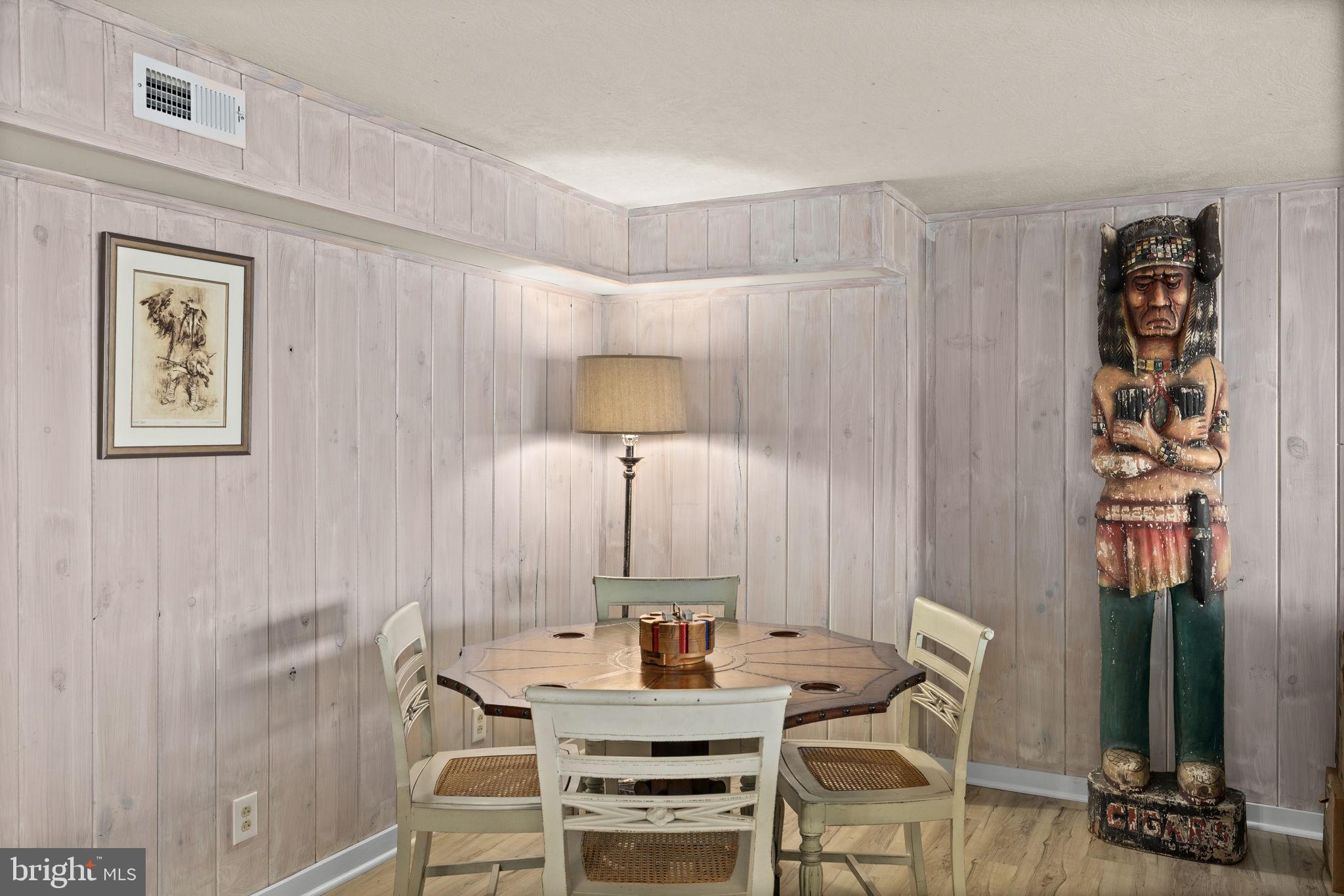 BEAR CASTLE - Residential