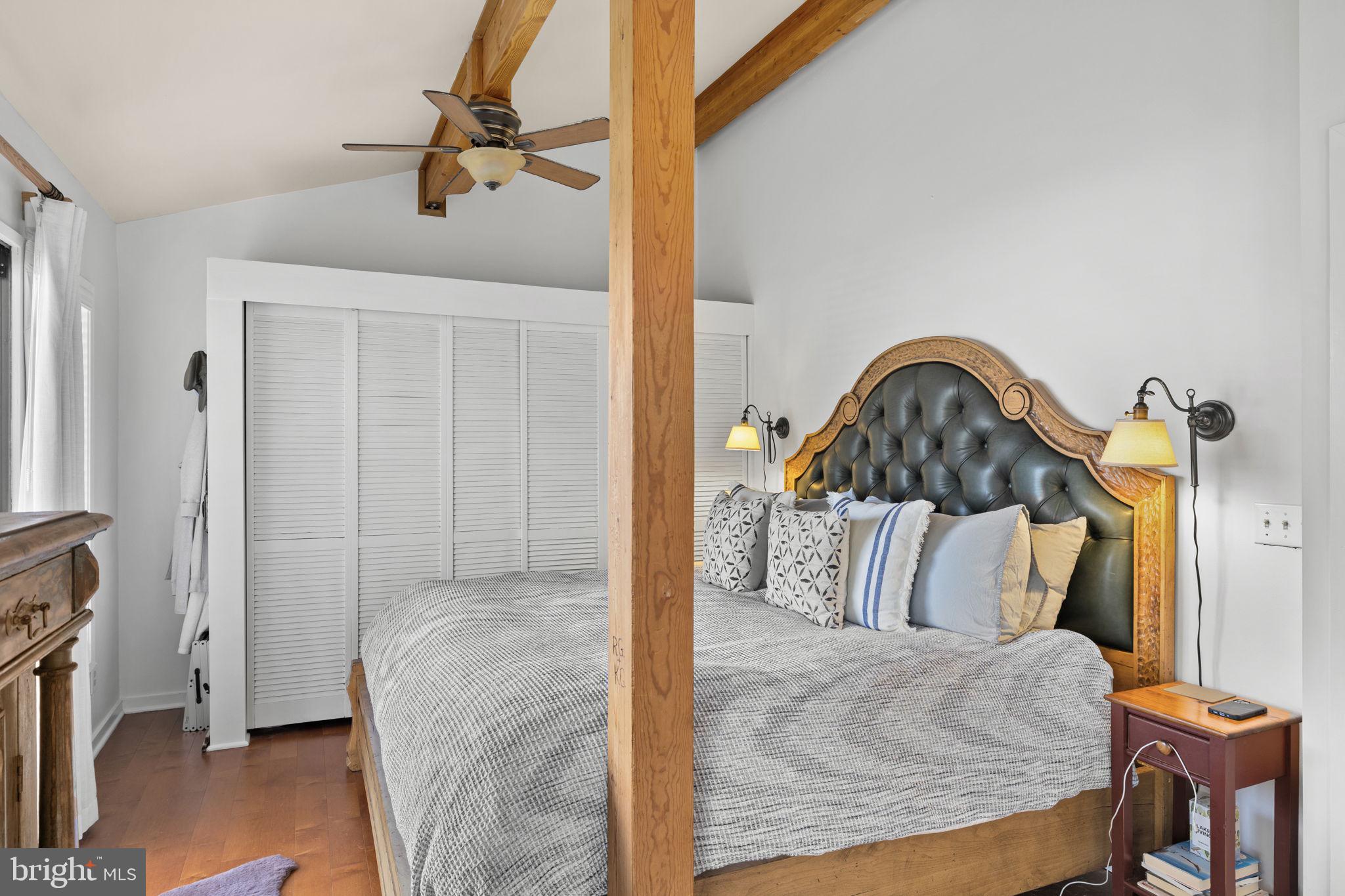 BEAR CASTLE - Residential