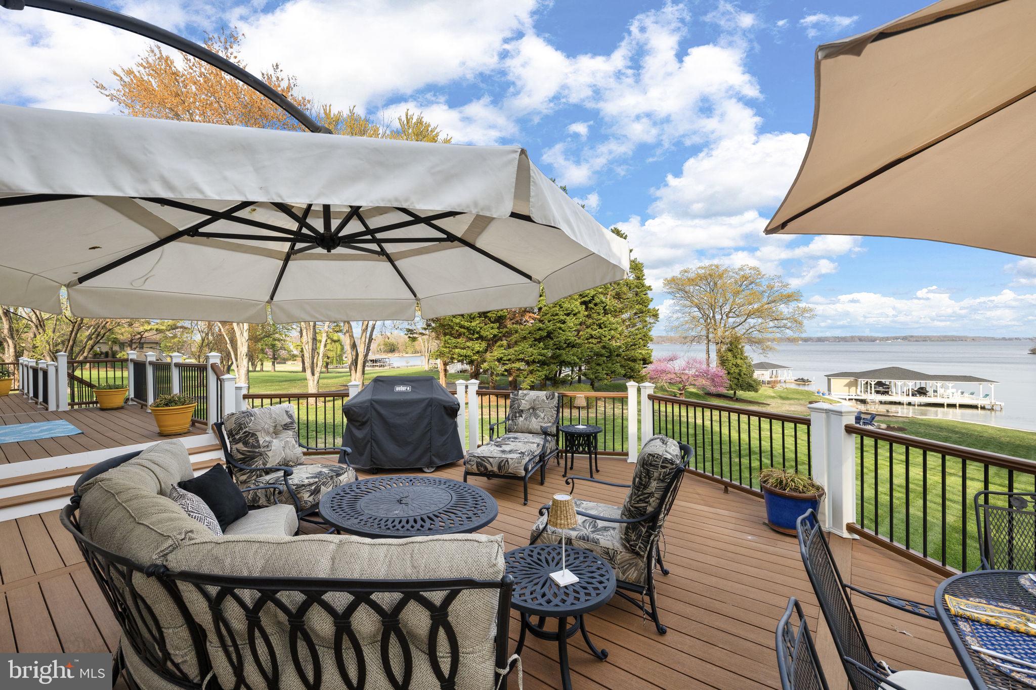 BEAR CASTLE - Residential