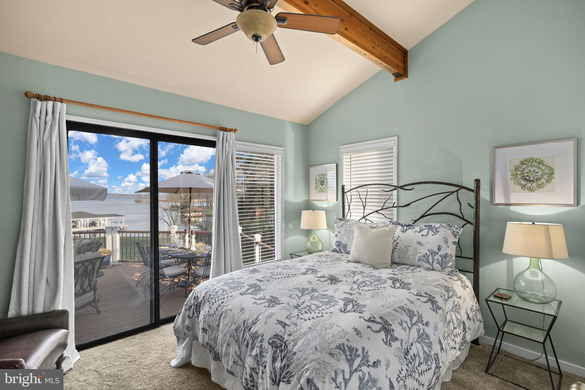 BEAR CASTLE - Residential