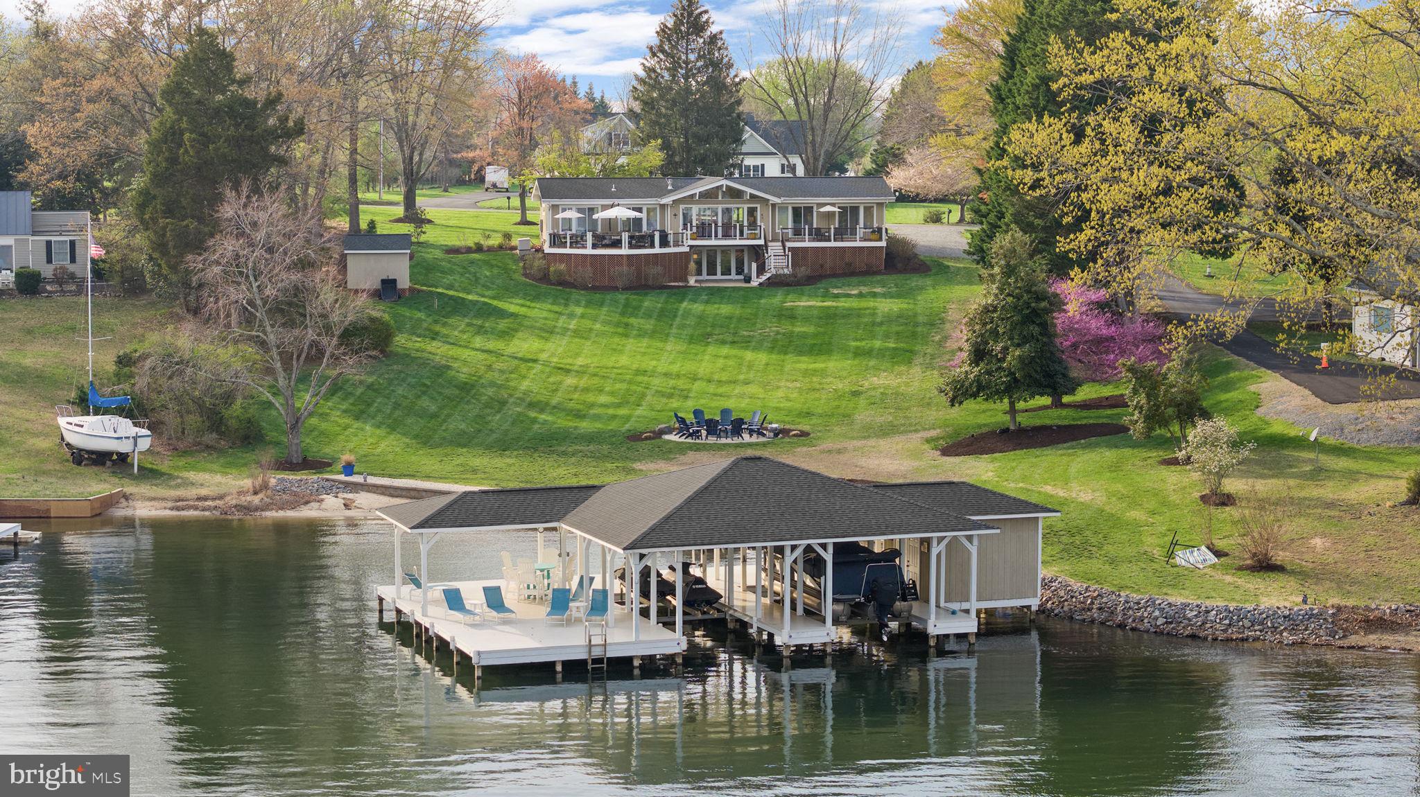 BEAR CASTLE - Residential